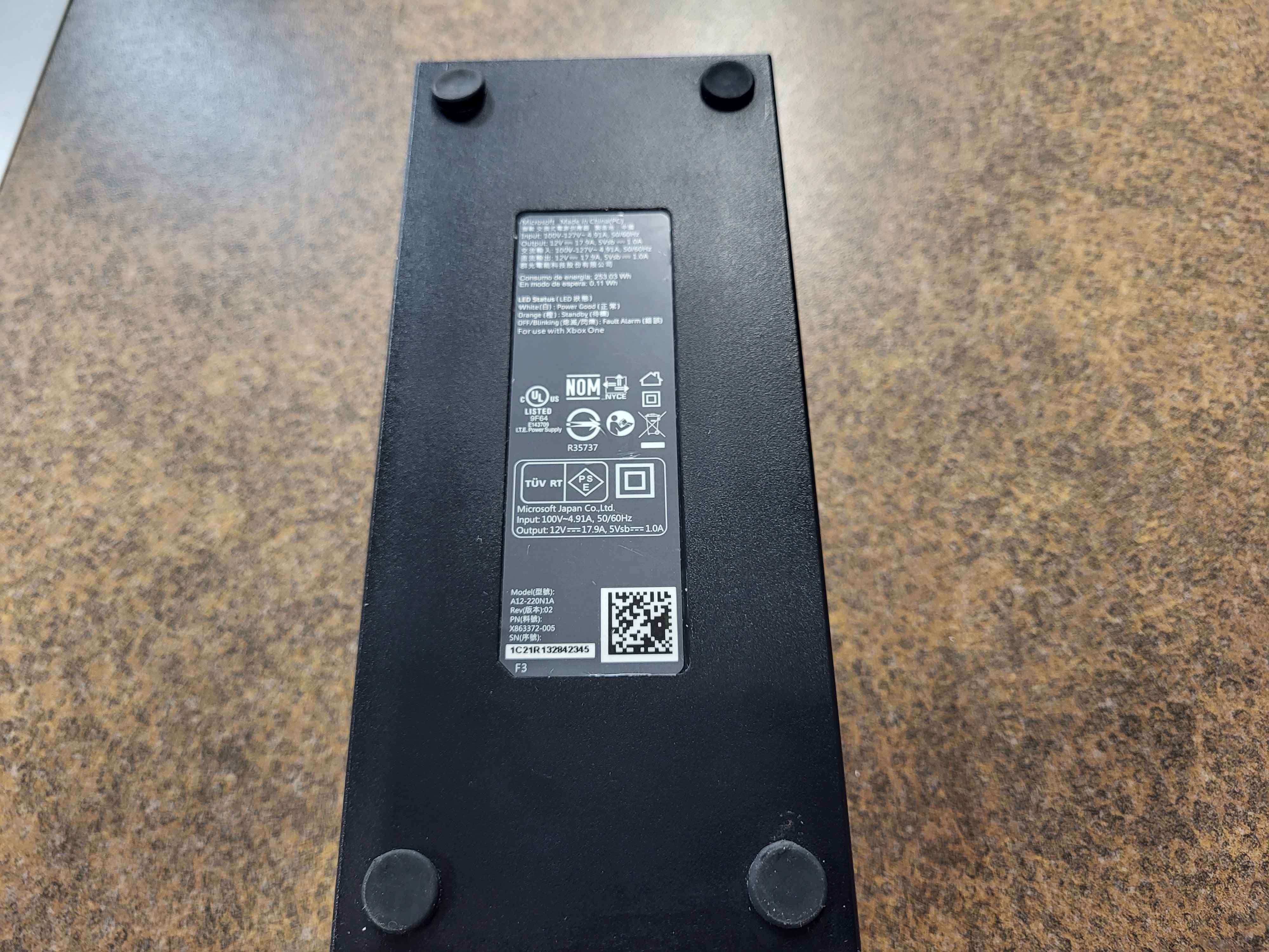 Xbox ONE power supply / brick (genuine) - photo 4