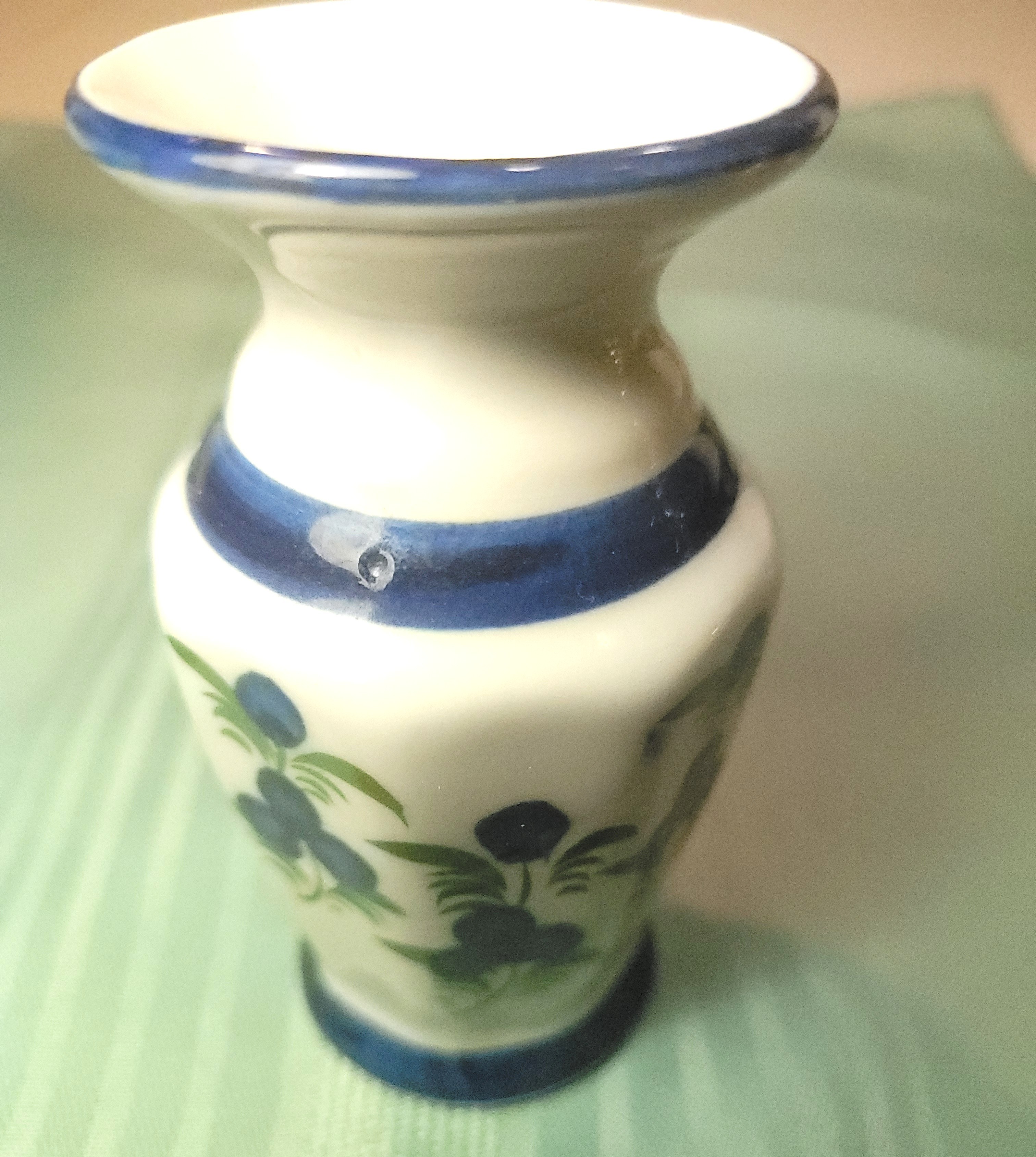 1984 Blueberry Porcelain Bud Vase - 4" Hexagonal - Made in Japan - photo 5
