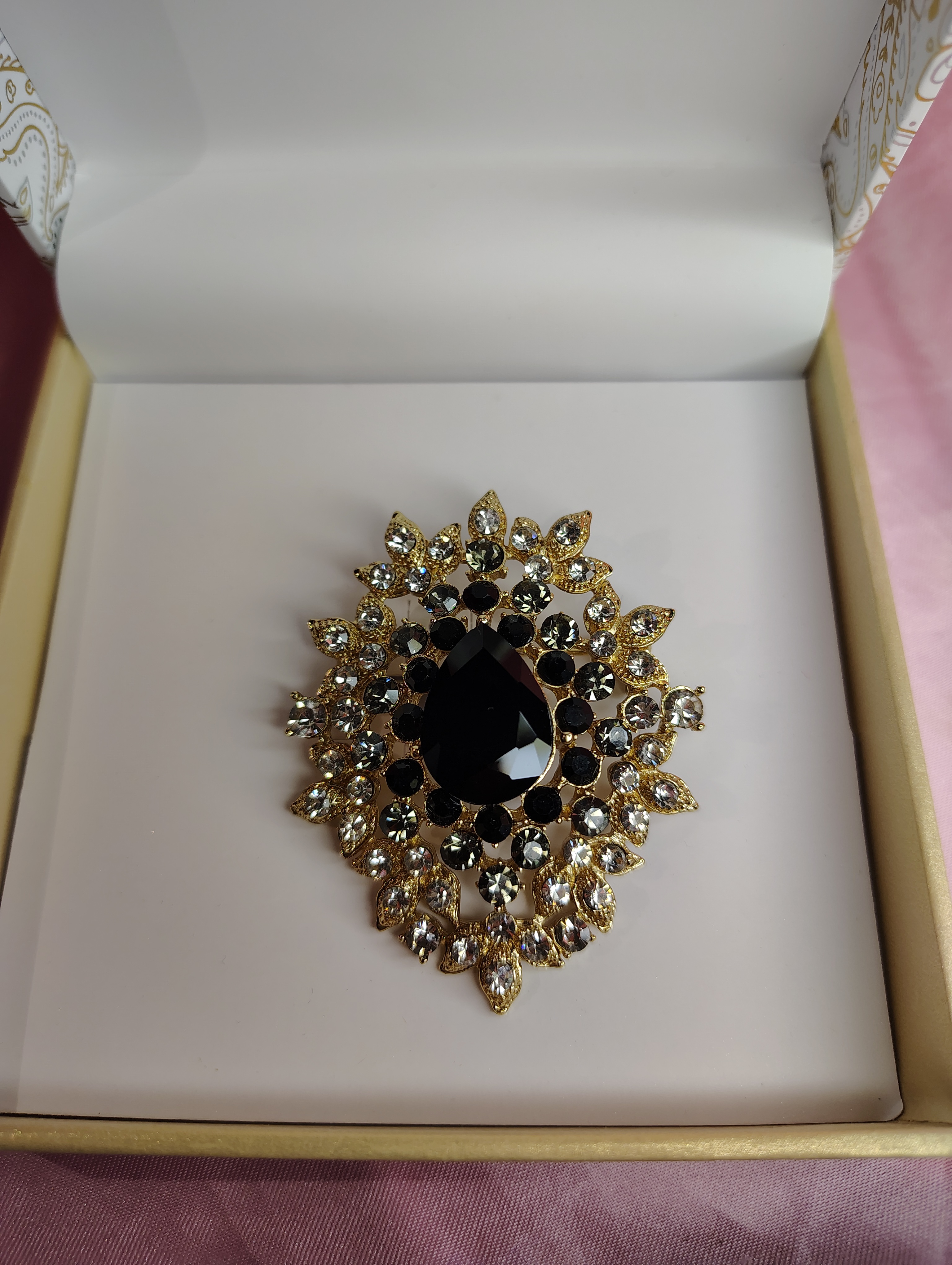 NEW BROOCH- Charter Club (Macy's US price tag, Sale)