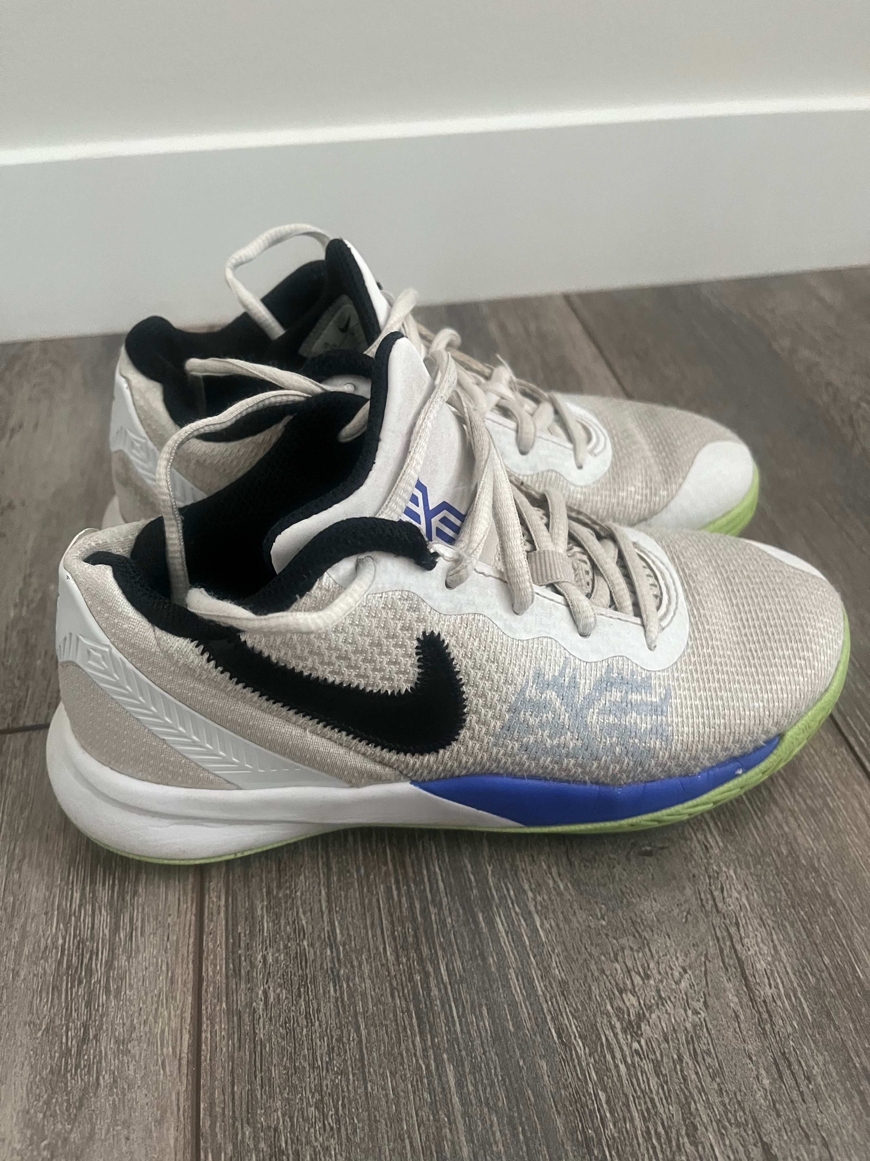 Nike kyrie flytrap 2. KIDS size 1.5 Y