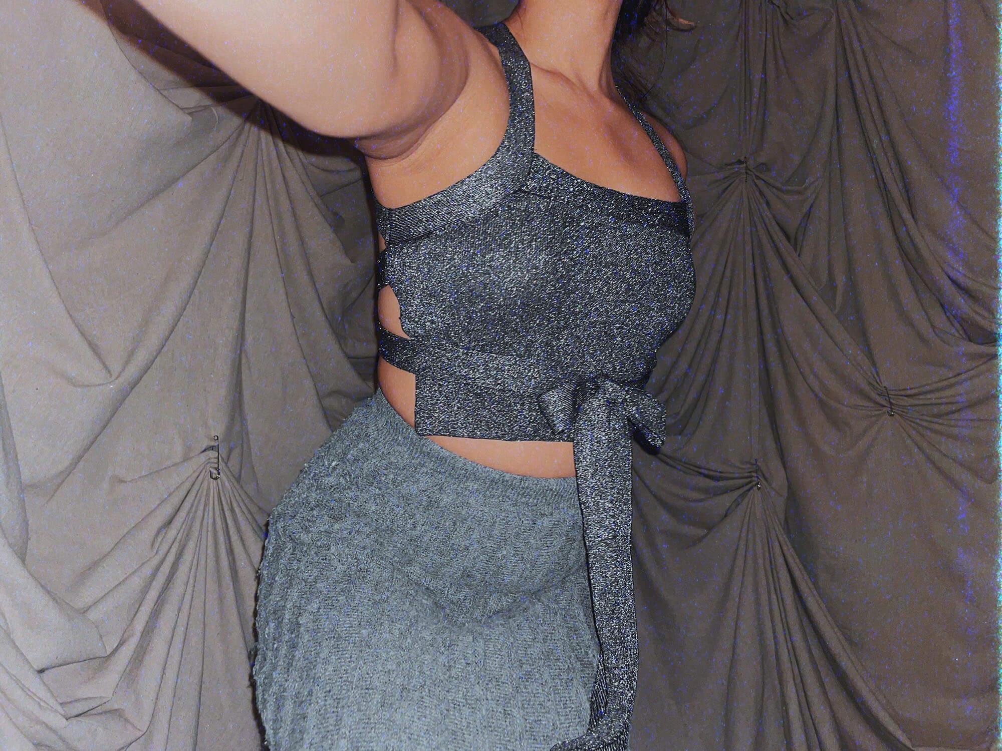 wilfred grey sparkle halter crop top tank shirt - photo 3