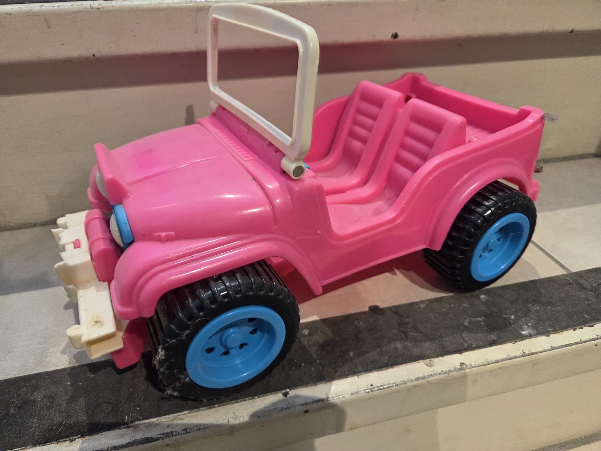 VINTAGE 1987 Barbie ISLAND FUN Jeep Beach Pink