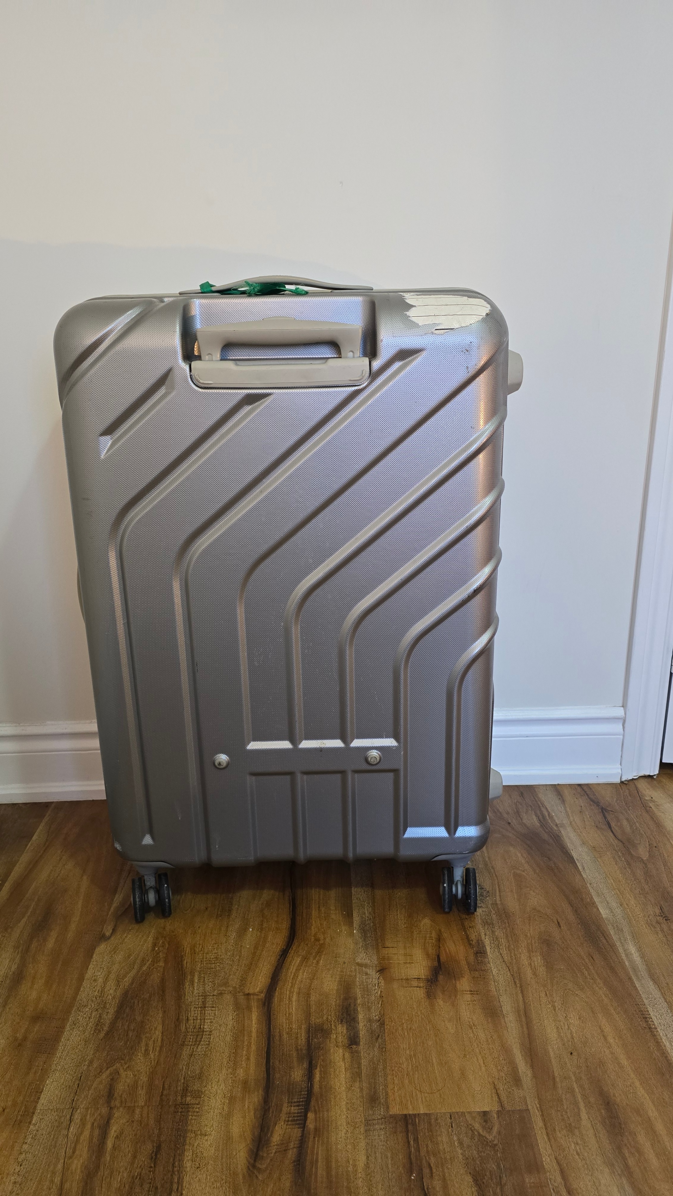 Carlton Silver Hardside Suitcase - photo 3