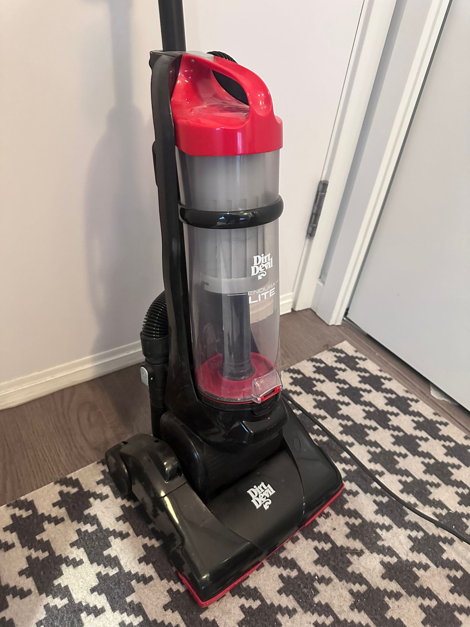 Dirt Devil Endura Lite Upright Vacuum – Compact & Powerful - photo 3