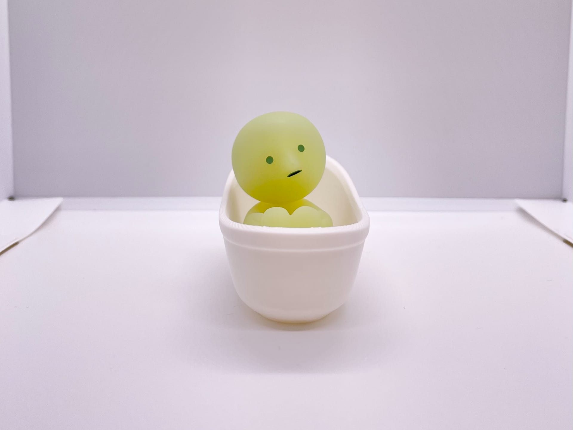 Miniature Bathtub Smiski