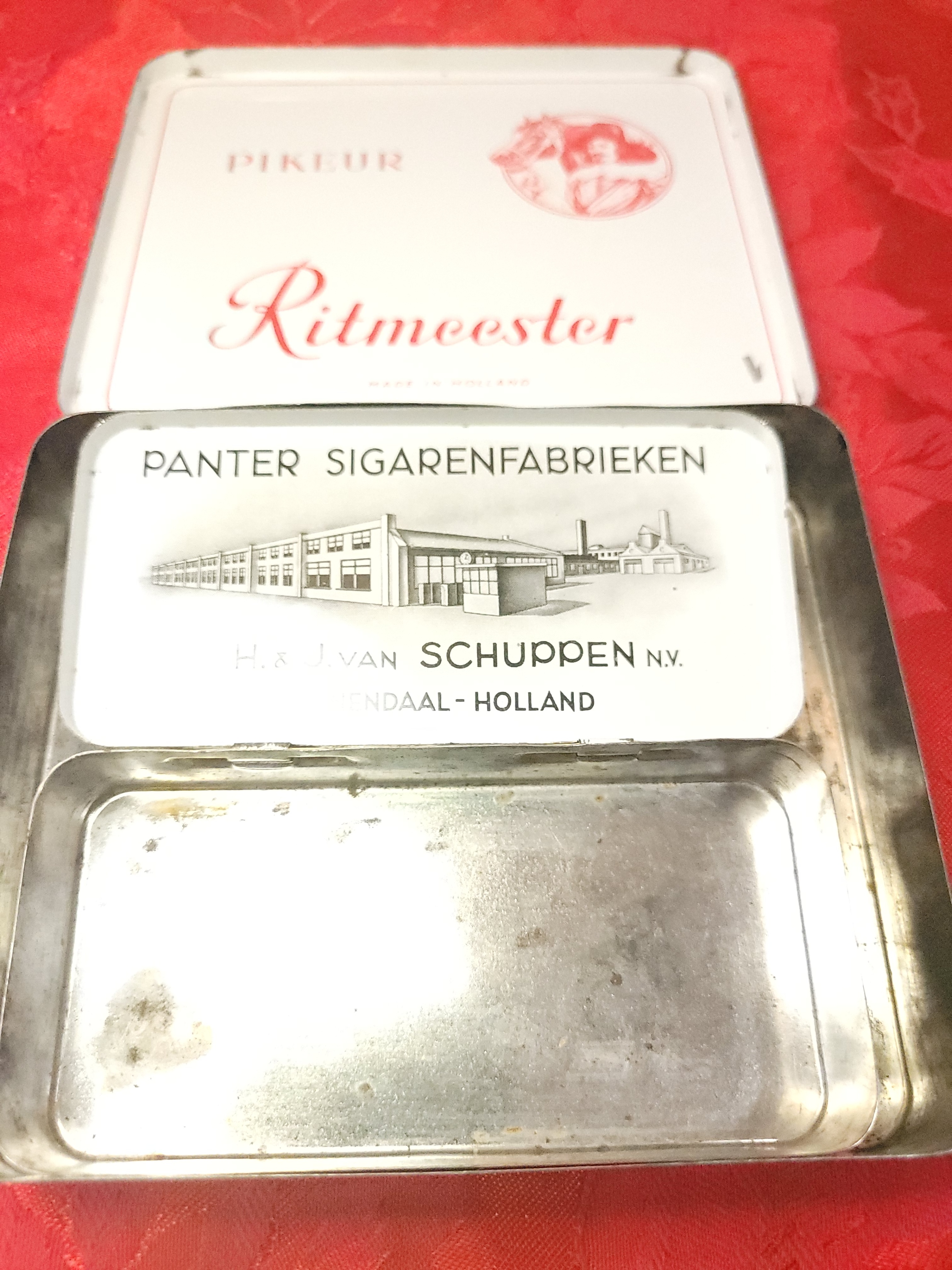 1950s/60s  Dutch Cigar Tin Lot - Ritmeester Pikeur Panter Mignon - photo 4