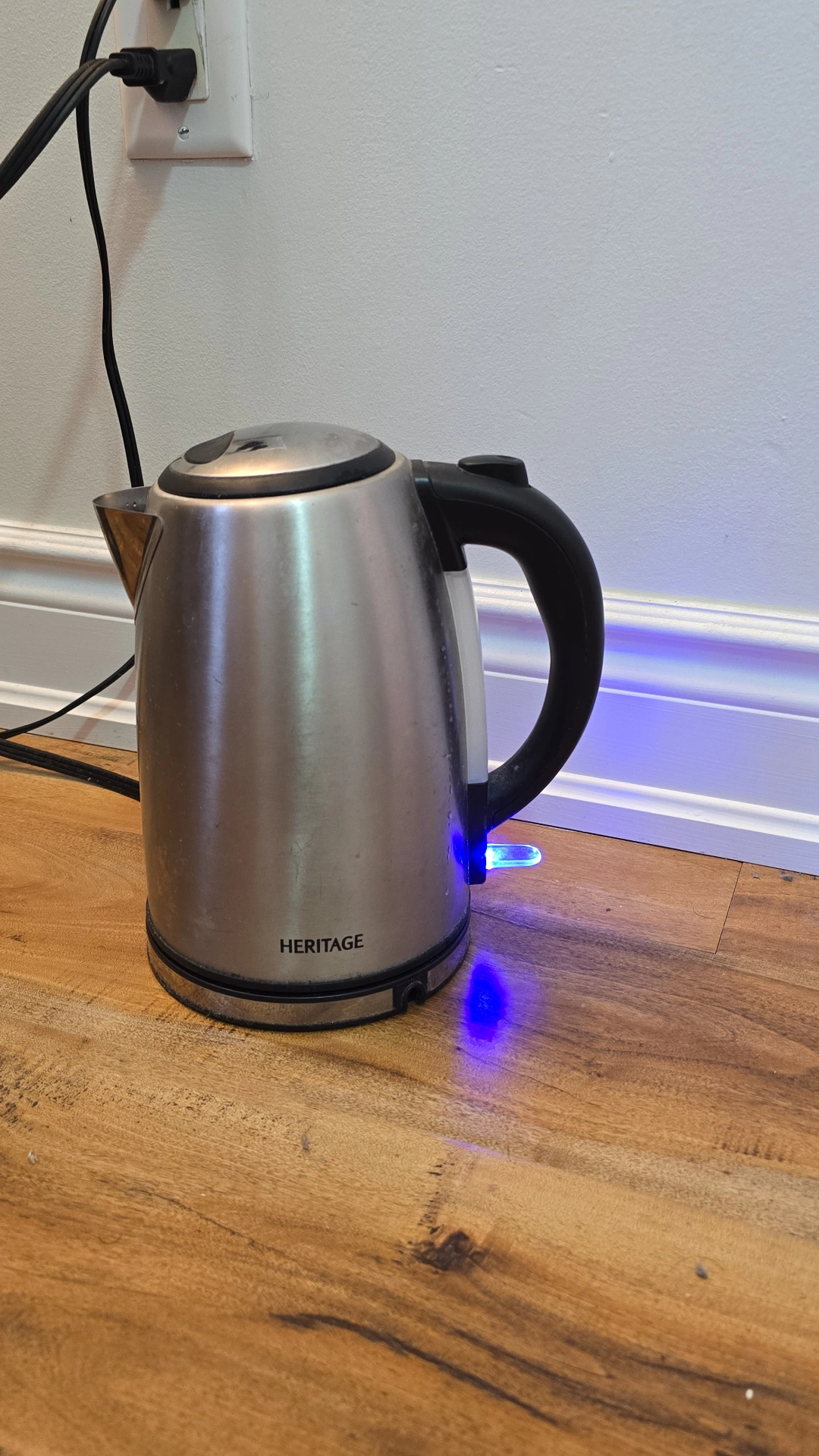 Heritage Stainless Steel Electric Kettle - photo 3