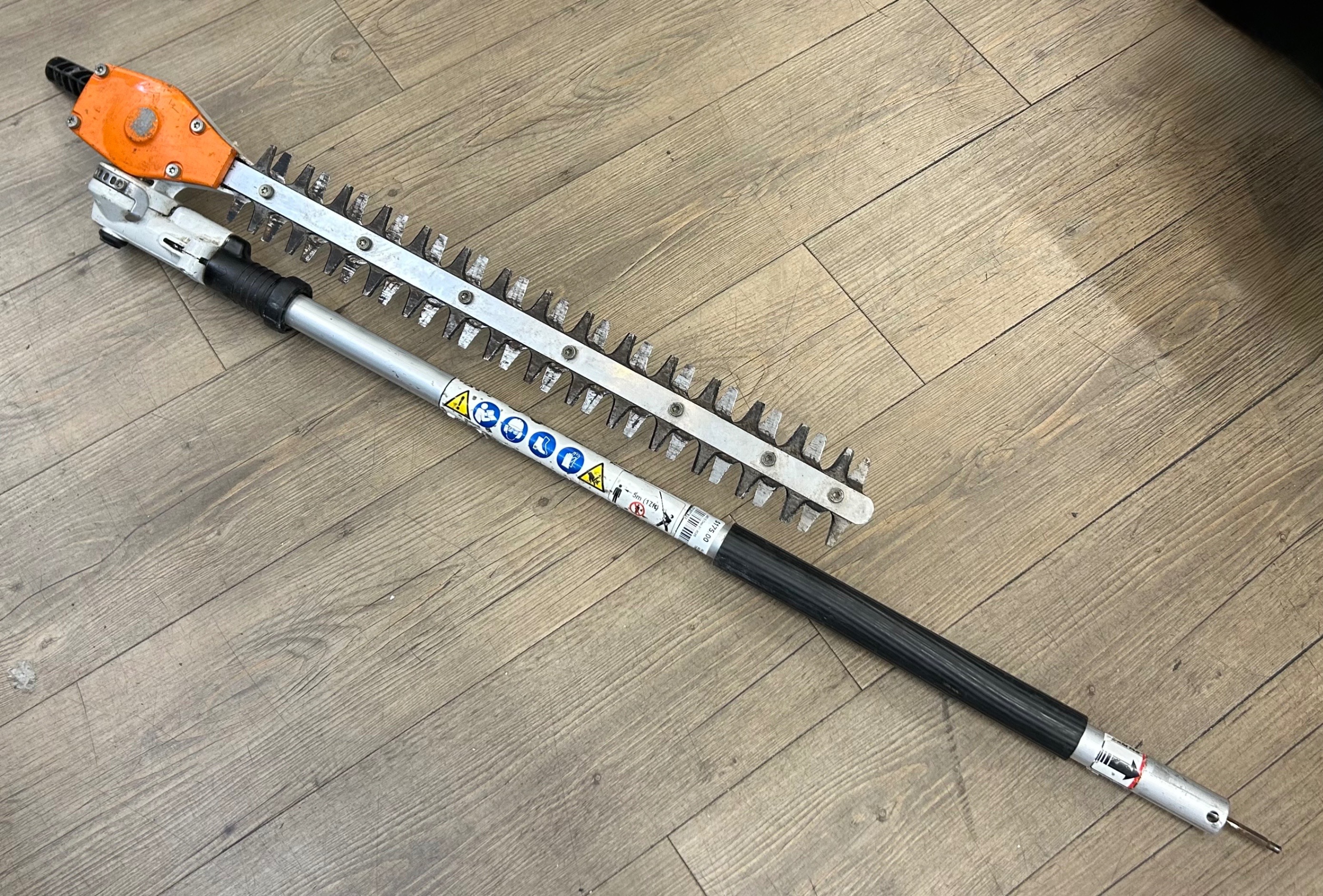 HL-KM 145 Degree Adjustable Hedge Trimmer