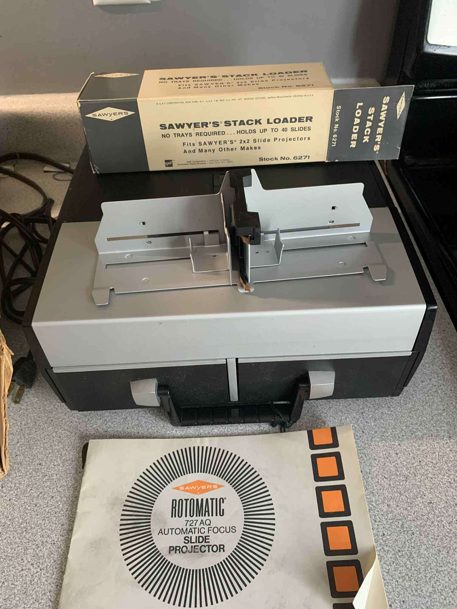 Sawyer's Rotomatic 727AQ Slide Projector - photo 2