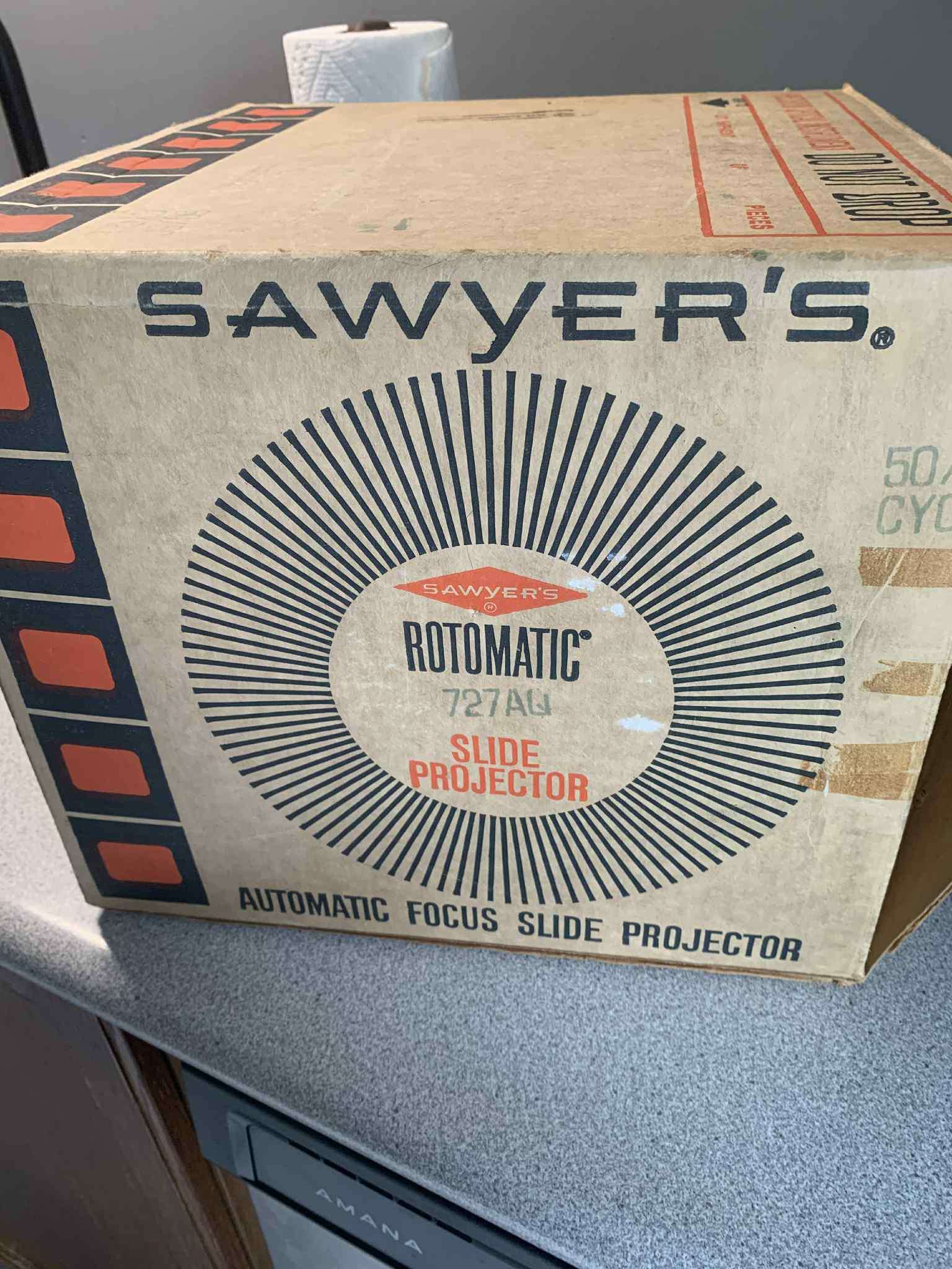 Sawyer's Rotomatic 727AQ Slide Projector