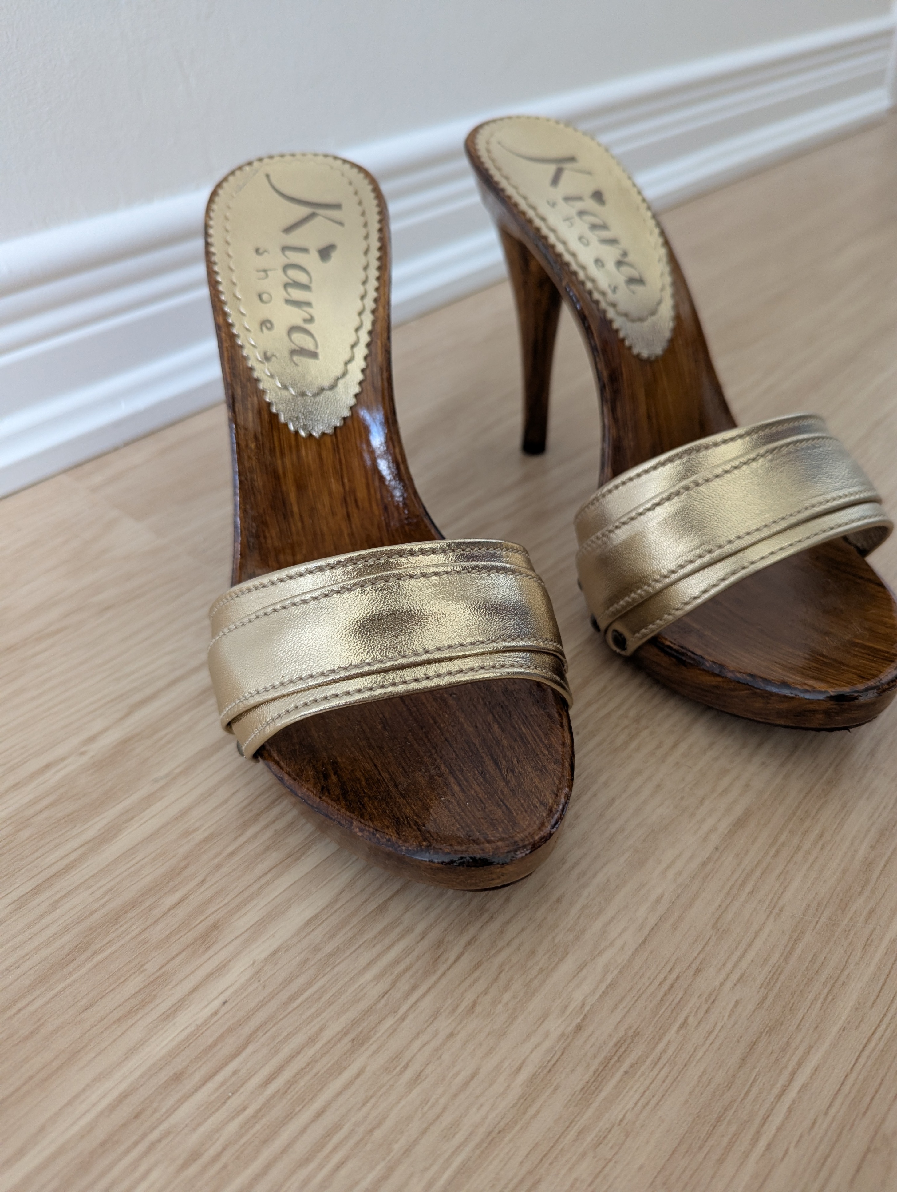 Gold Mule Kiara Wood Heel Size 38 / Size 7 - photo 2