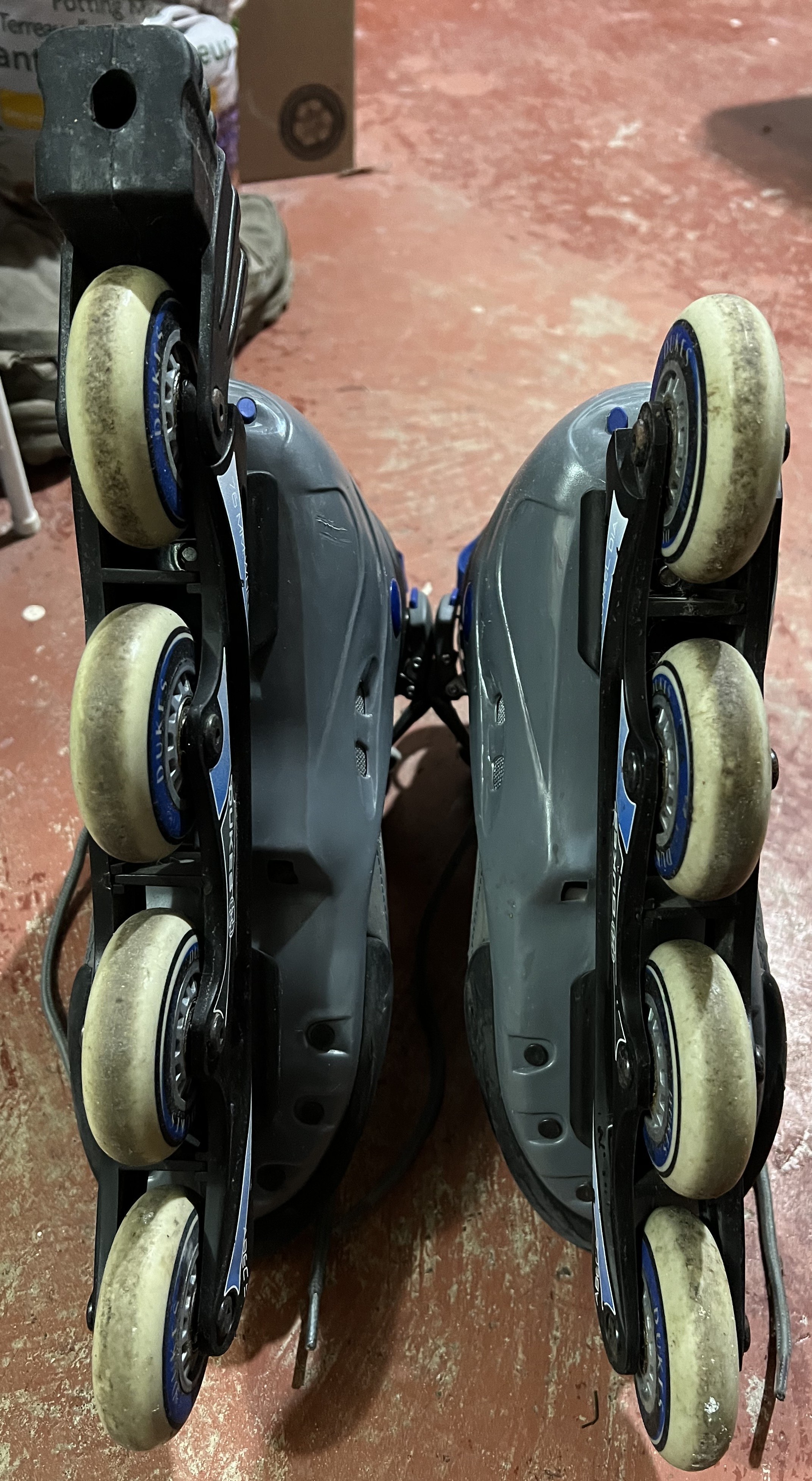 Dukes Rollerblades Size 9.5 / 10 - photo 3