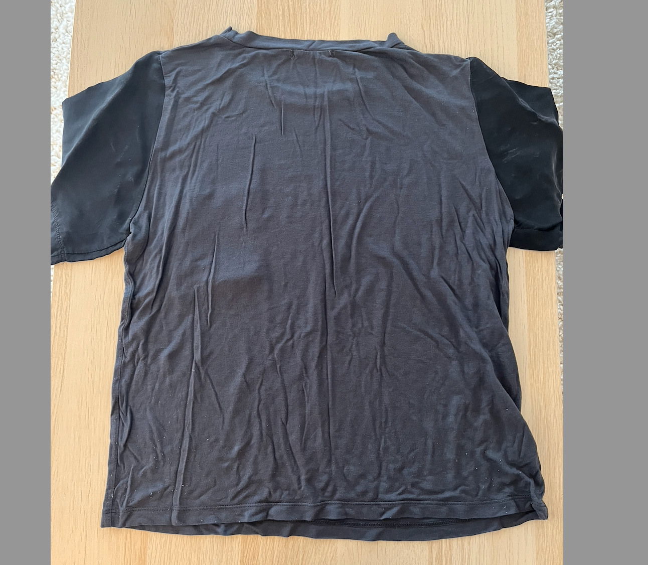 Black T-Shirt - photo 2