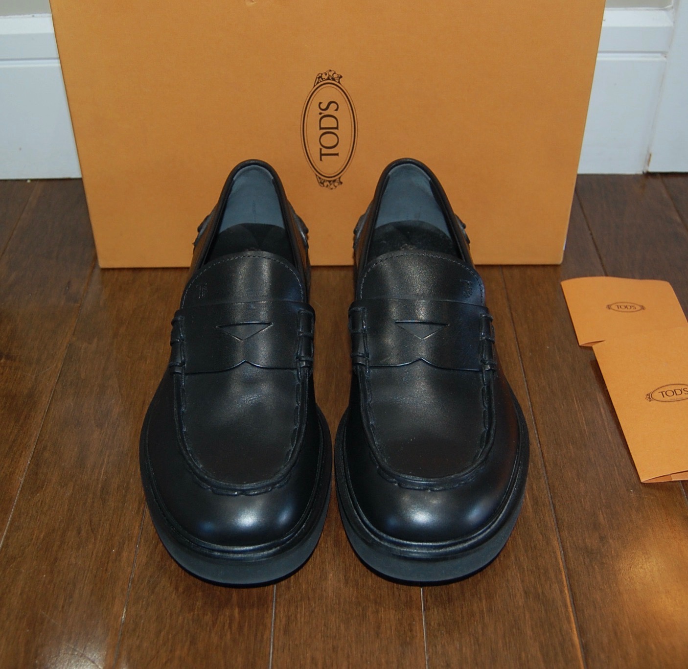Tod's Black Leather Loafers 🥕size US 10.5 and fits 11 - photo 3