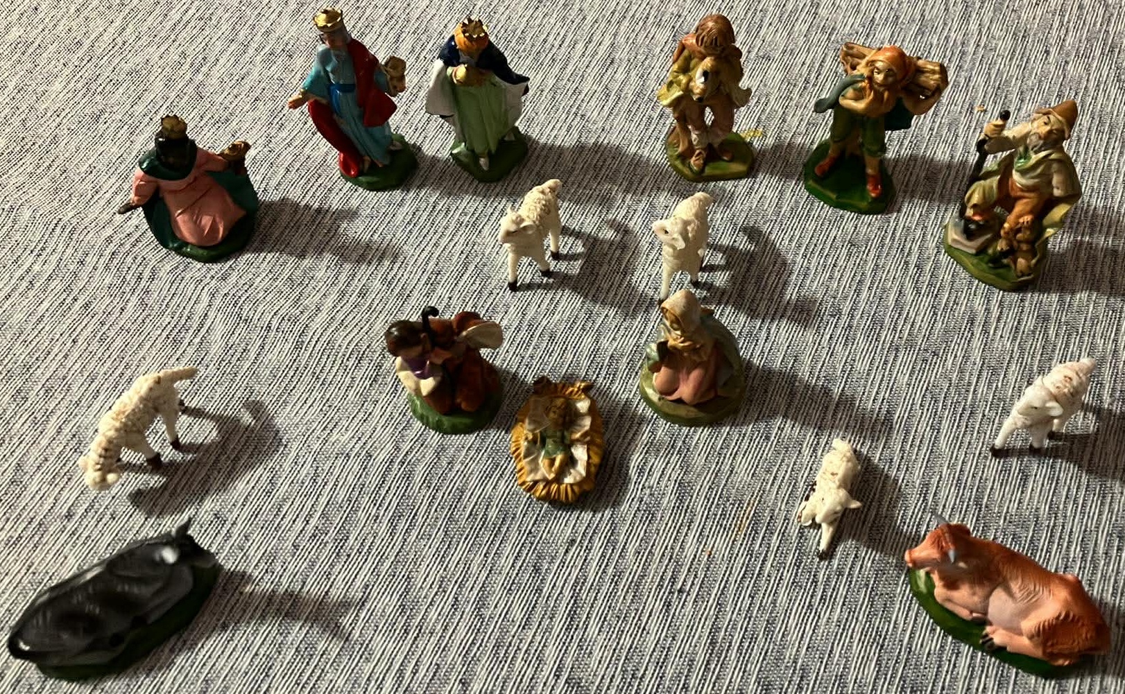 Vintage Mini Plastic Nativity Scene - 1 to 2 Inches