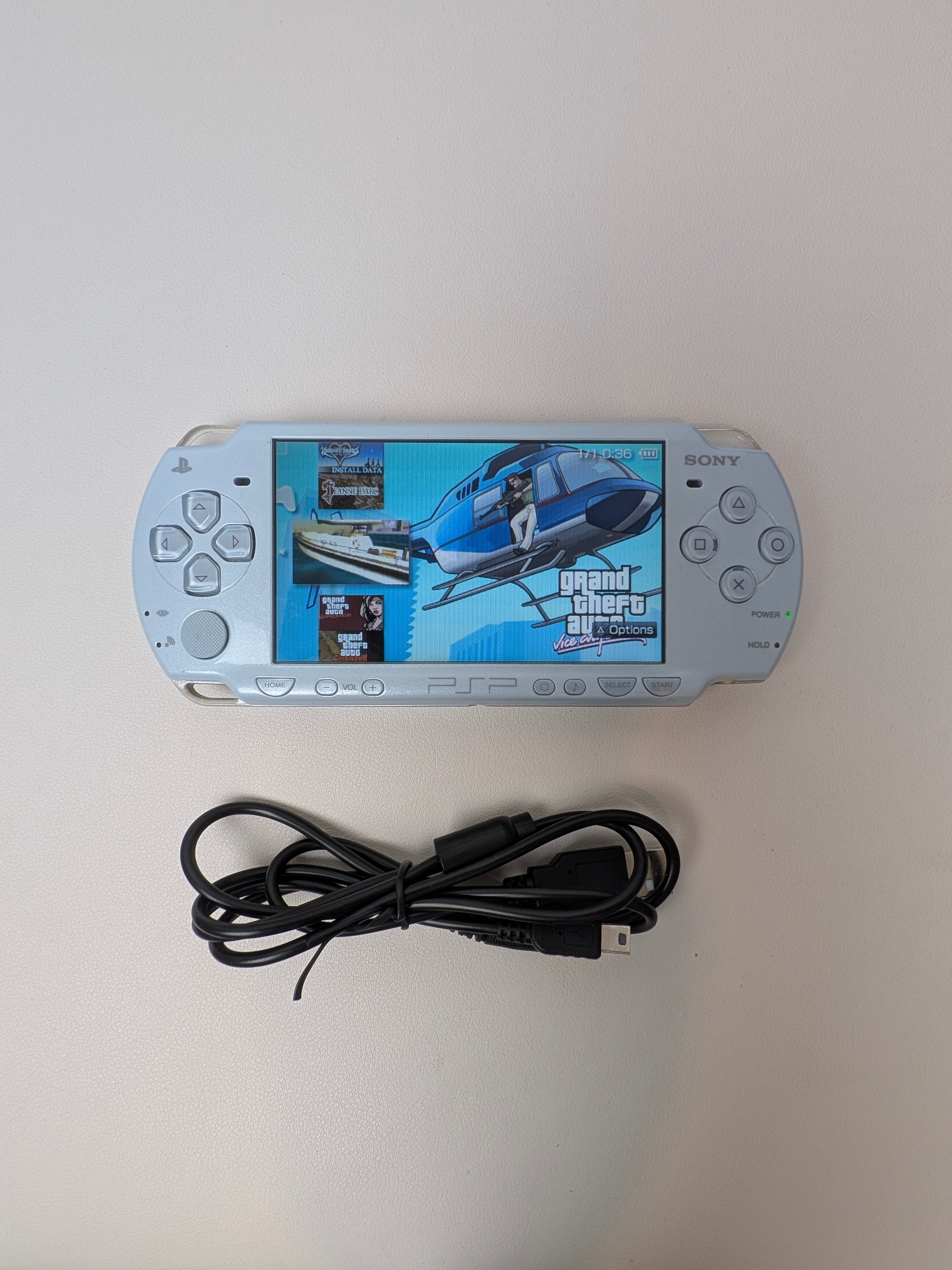 PSP2000 Light blue Modded