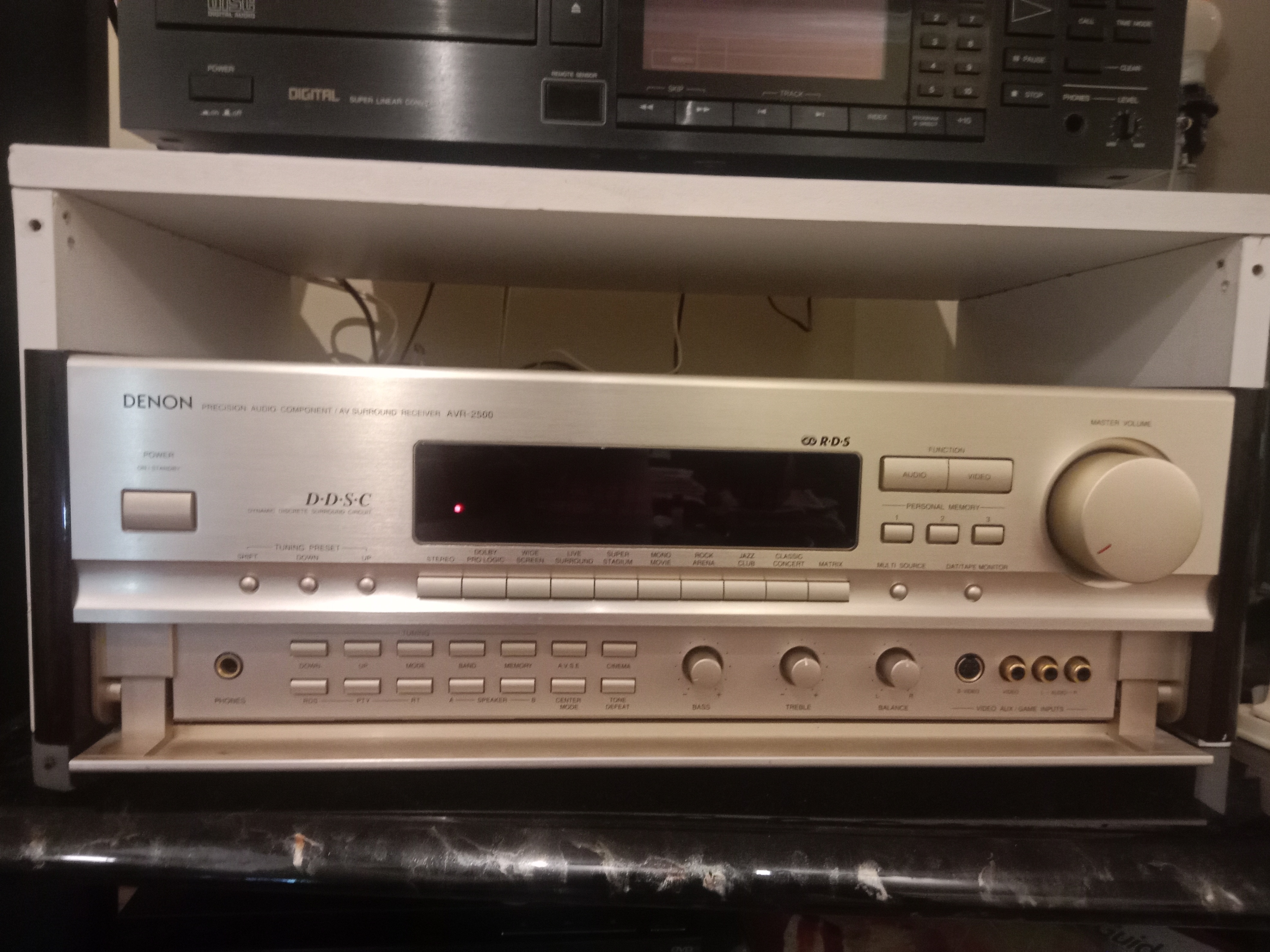 Denon AVR-2500 surround receiver