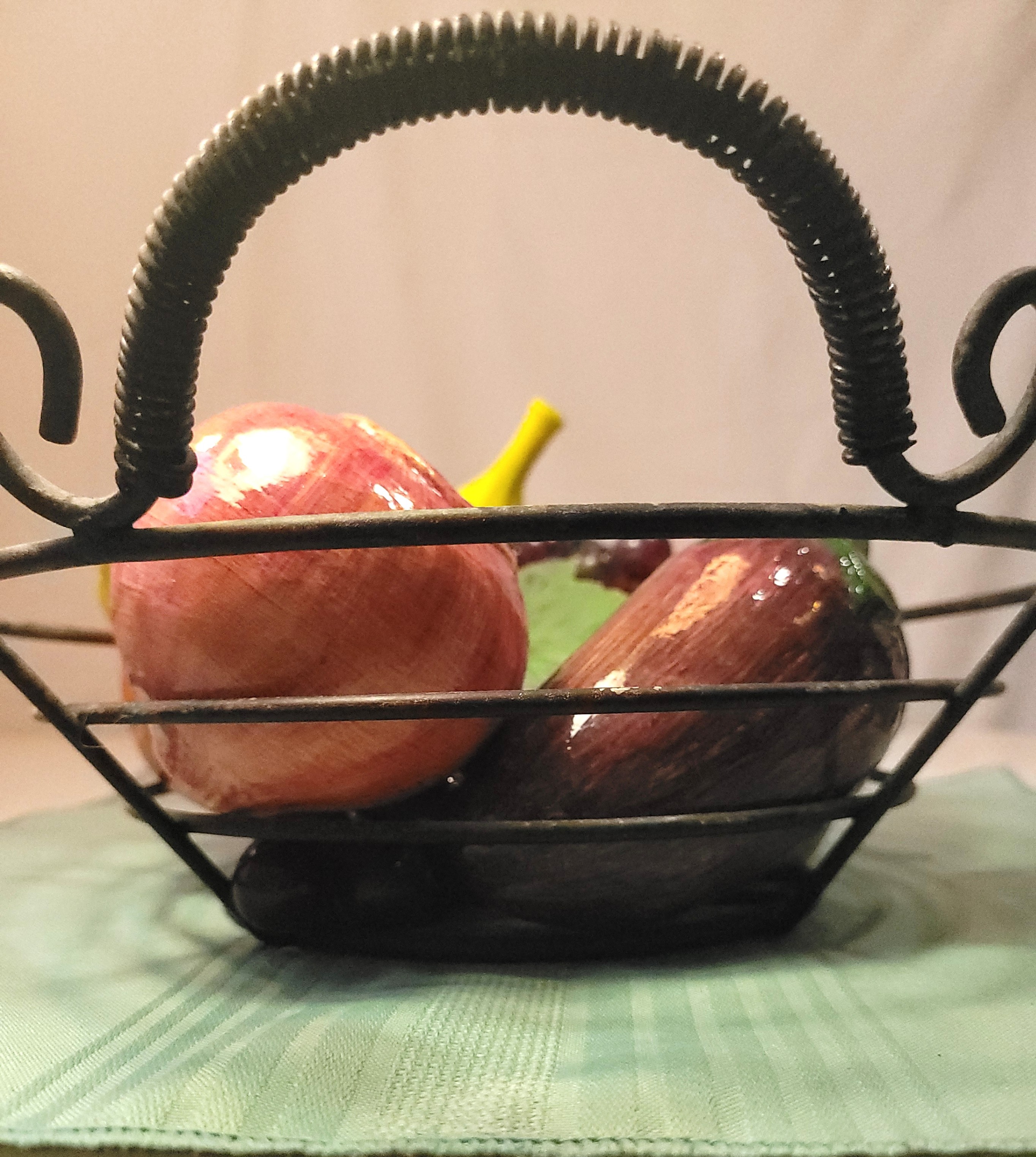 70s Wrought Iron Scroll Fruit Basket 6pc Lightweight Faux Fruit - photo 4