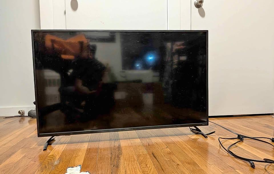 Insignia 42 inch 4K TV