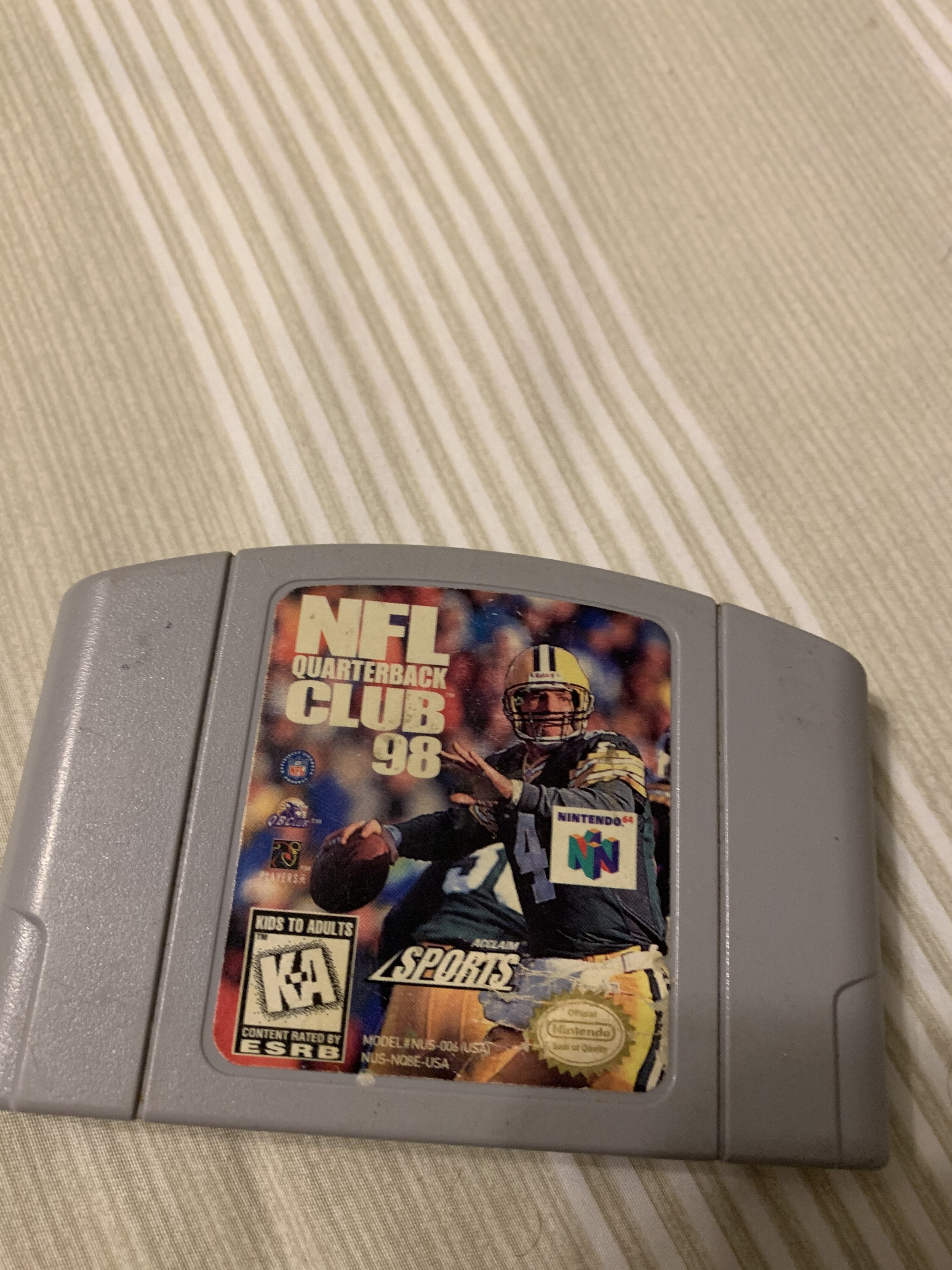 NFL Quarterback Club 98 - Nintendo 64