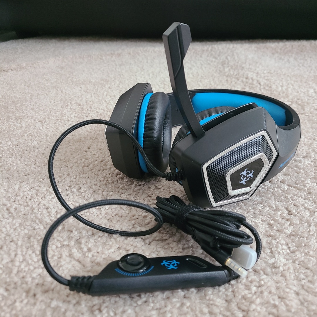 Hunterspider V-1 LED Noise-Cancelling Surround Gaming Headset - photo 2