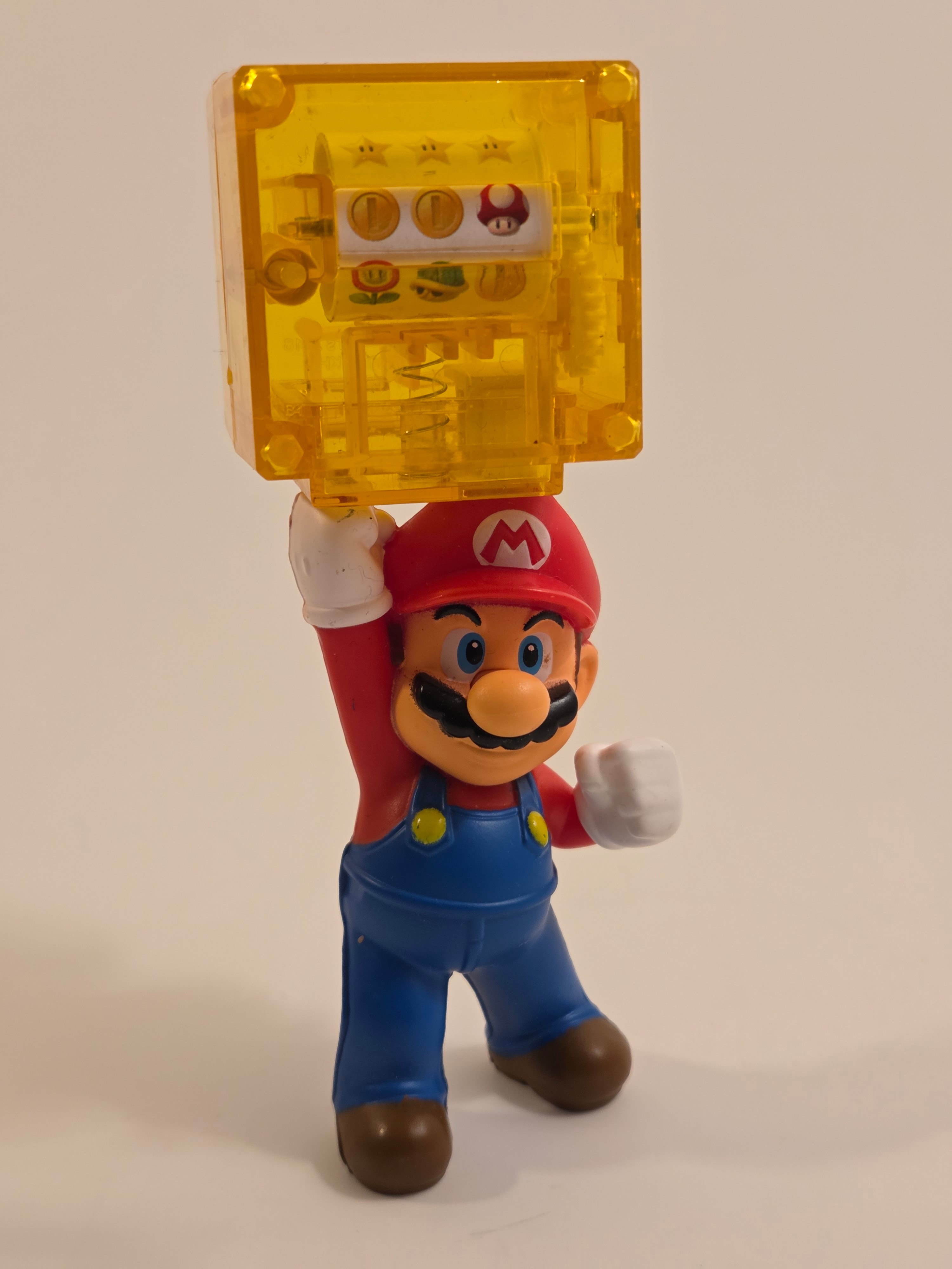 Lot of 3 – Minions & Super Mario figurines, 7–13 cm - photo 4