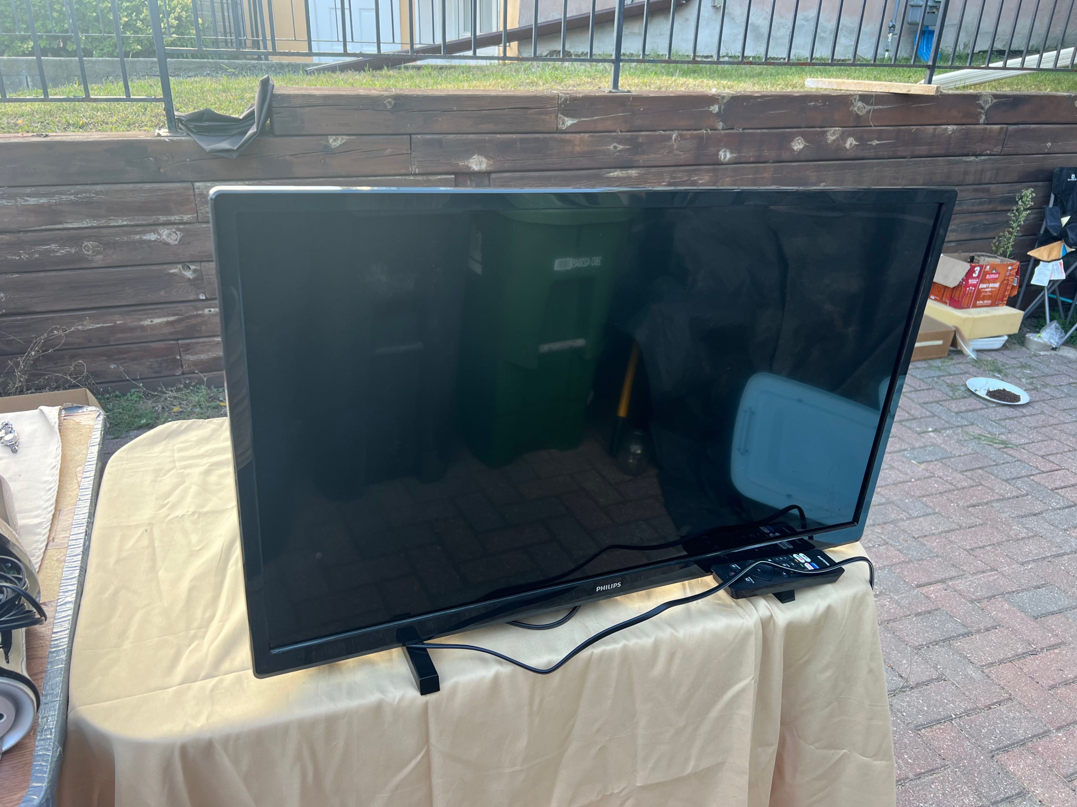 Philips 32PFL5505FY TV - photo 2