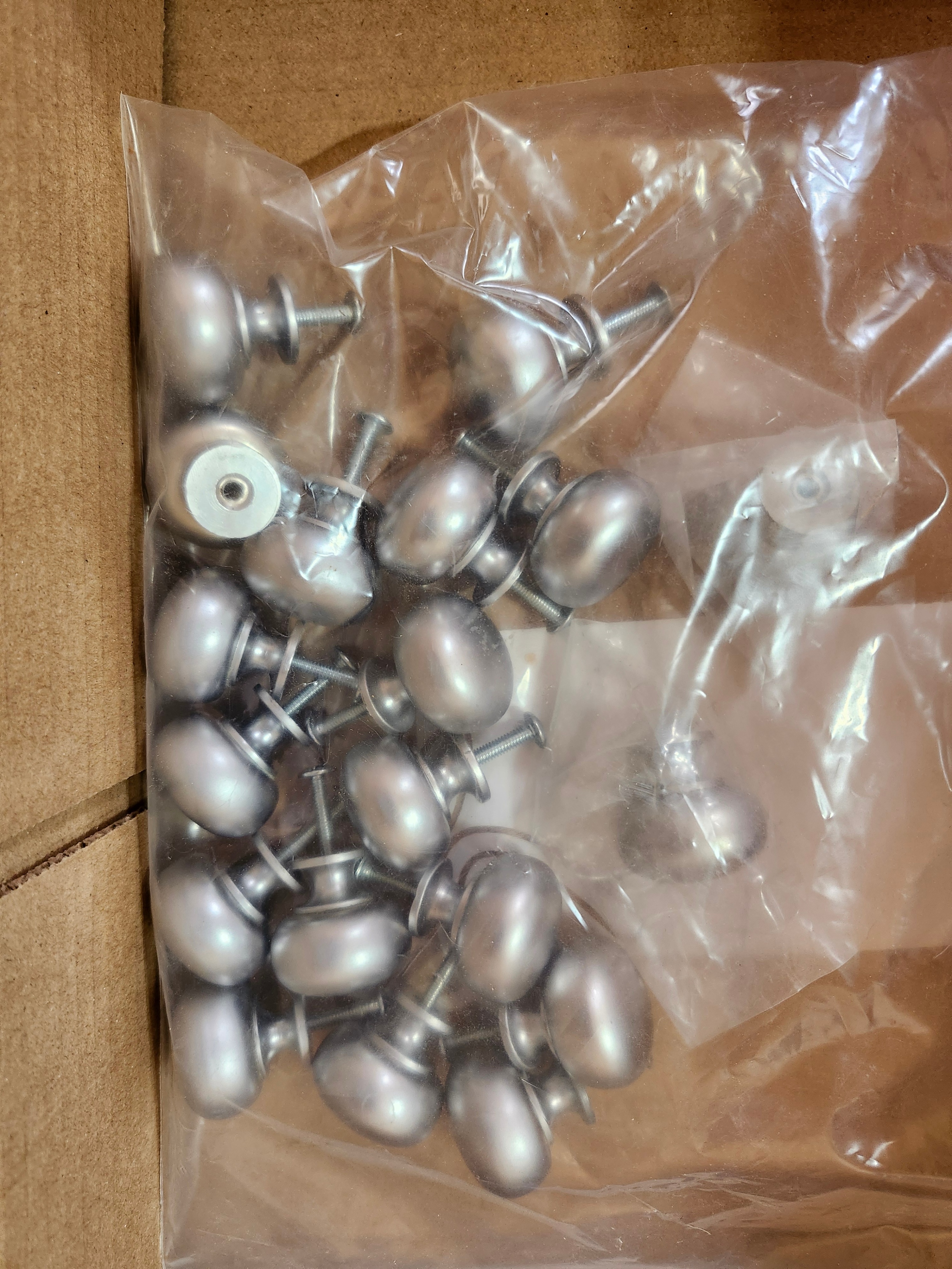 Drawer pulls x 19🥕 - photo 2
