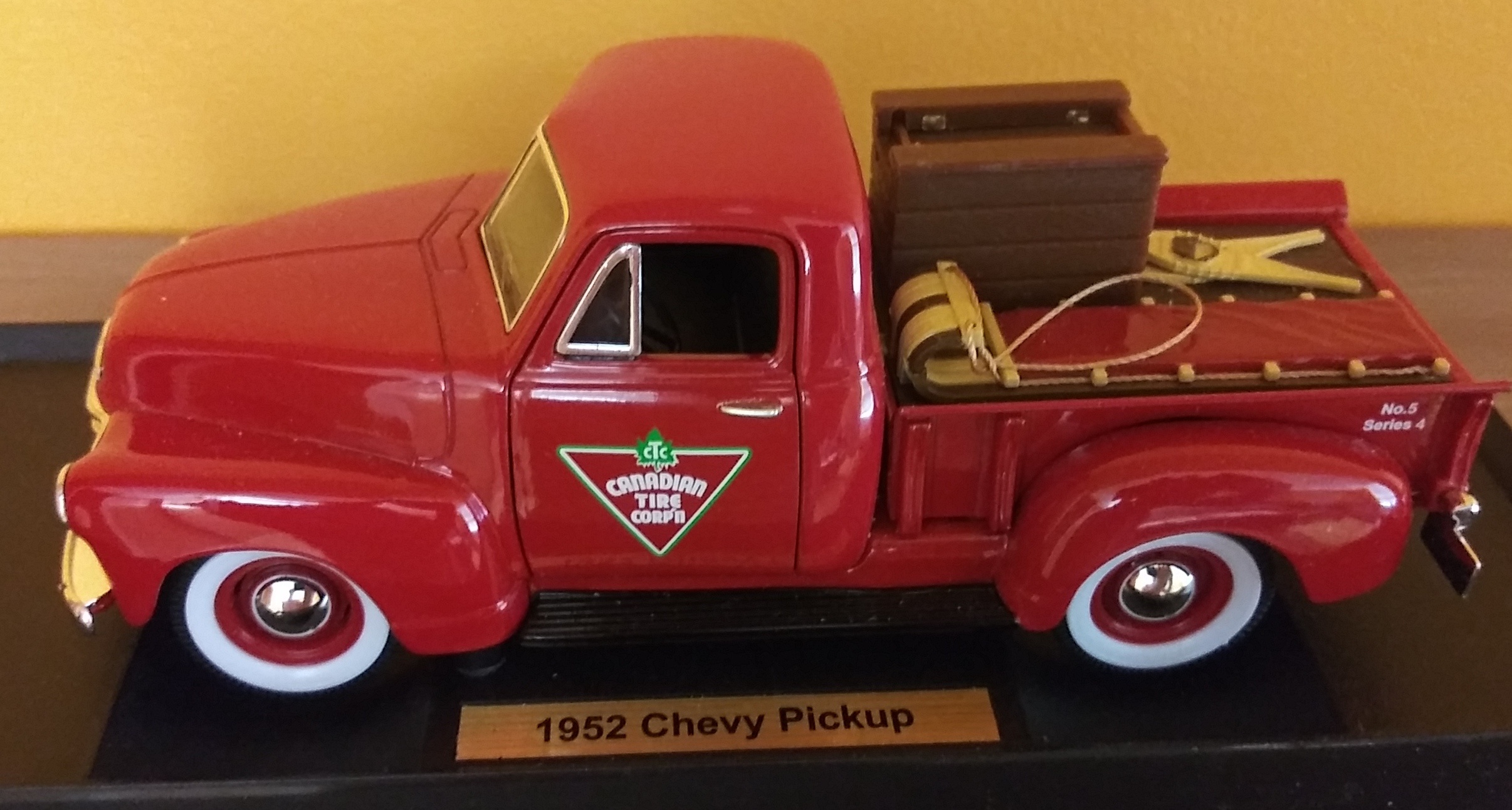 1952 Chevy Pickup Canadian Tire Corp Diecast - photo 2