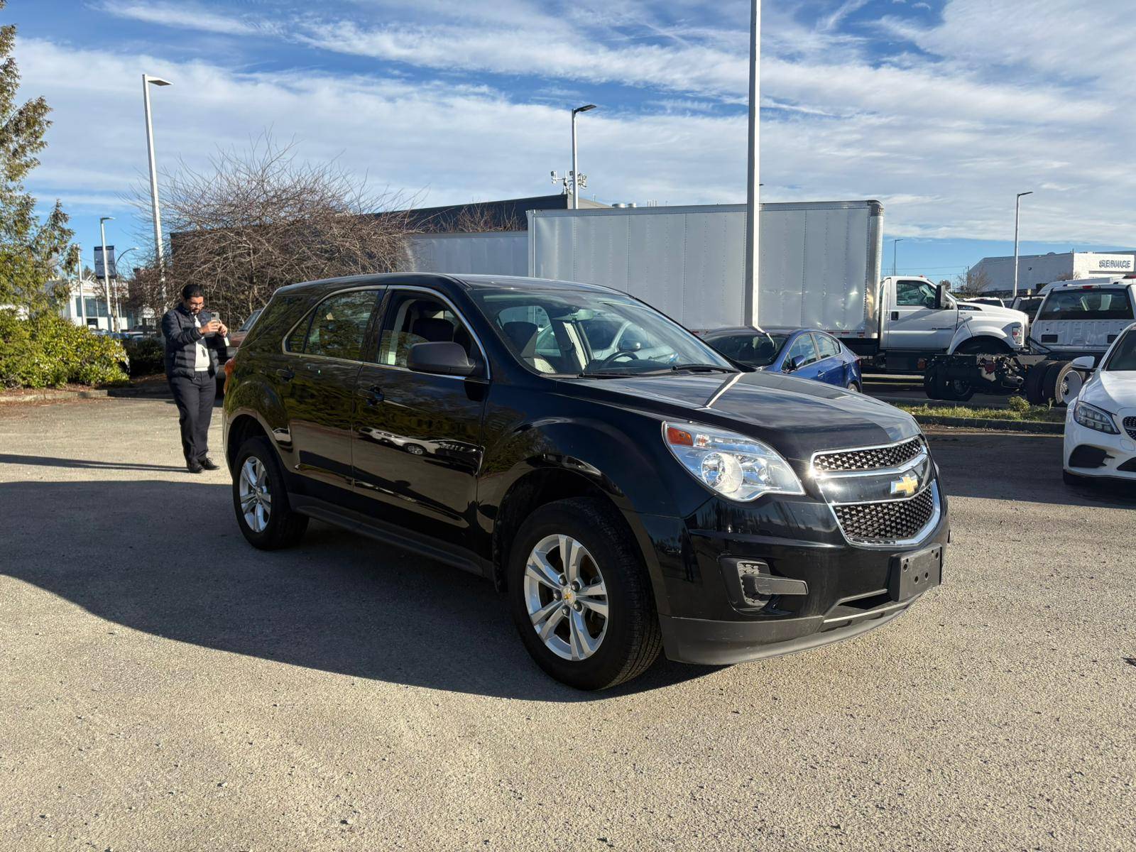 2011 Chevrolet Equinox LS - photo 2
