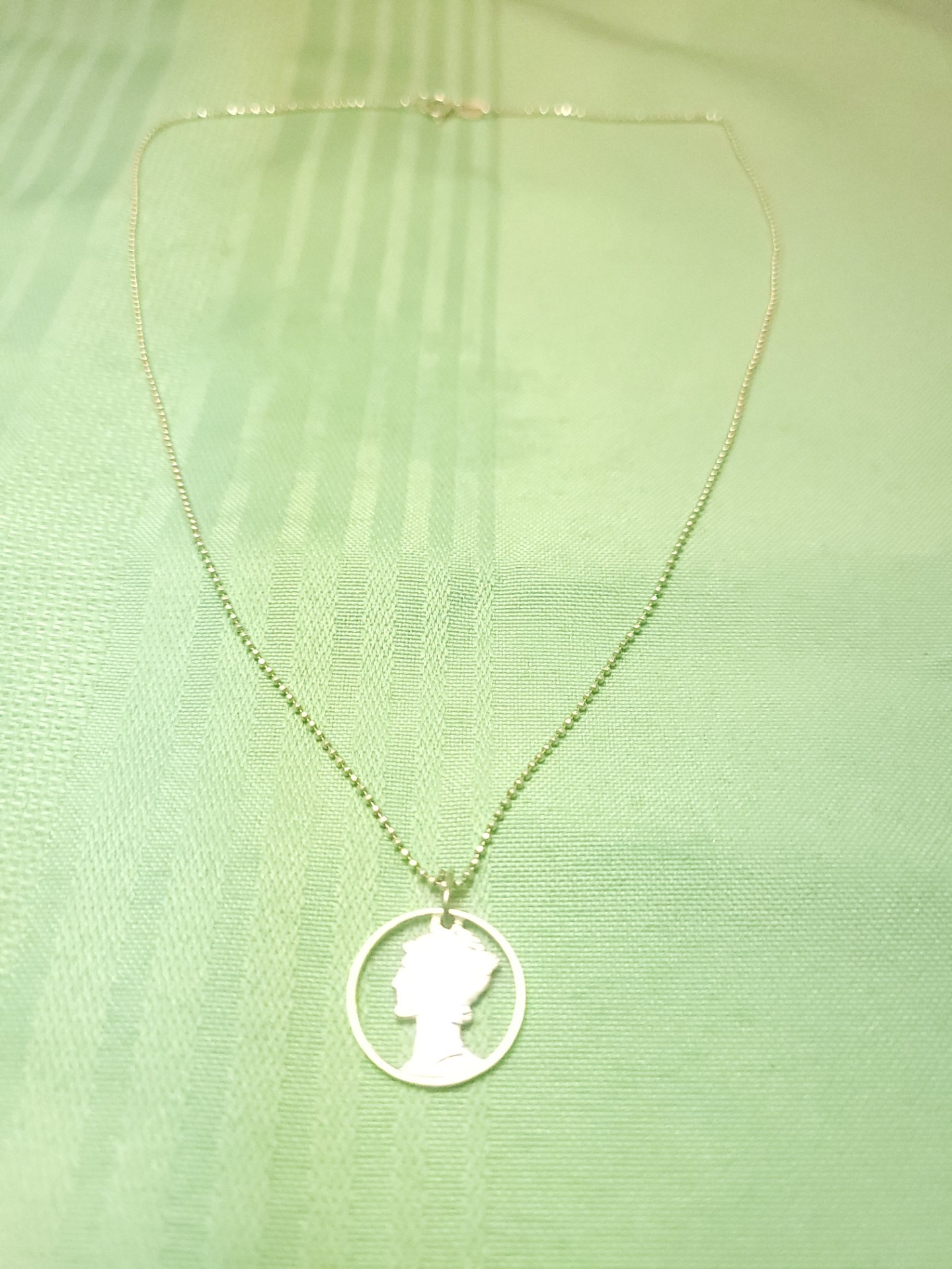 Vintage Hand Cut Mercury Dime Pendant Necklace Sterling Silver - photo 2