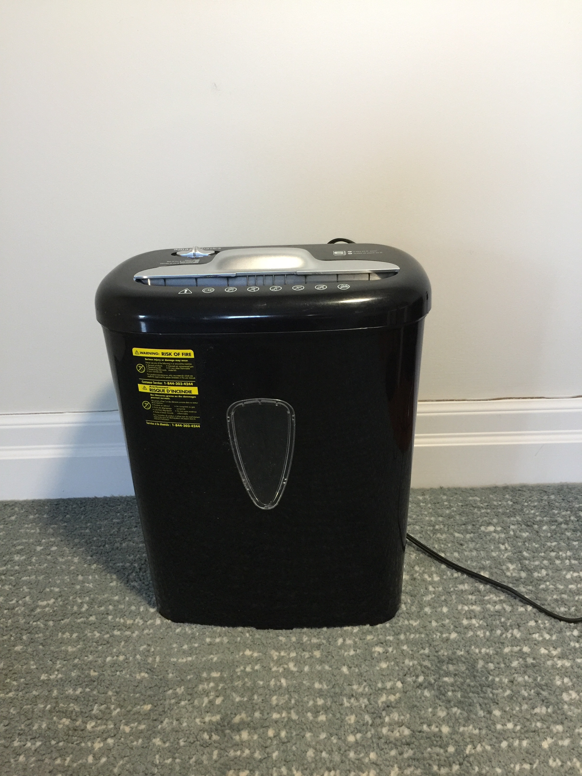 🥕AmazonBasics 6-Sheet Cross-Cut Shredder