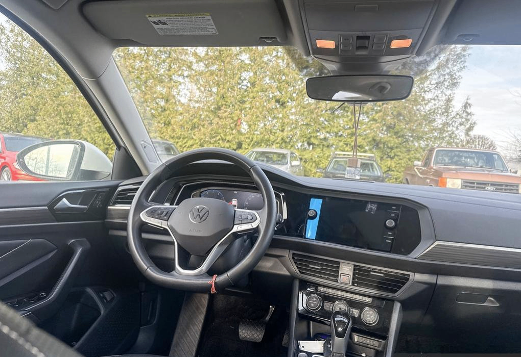 2024 Volkswagen Jetta Highline - photo 4