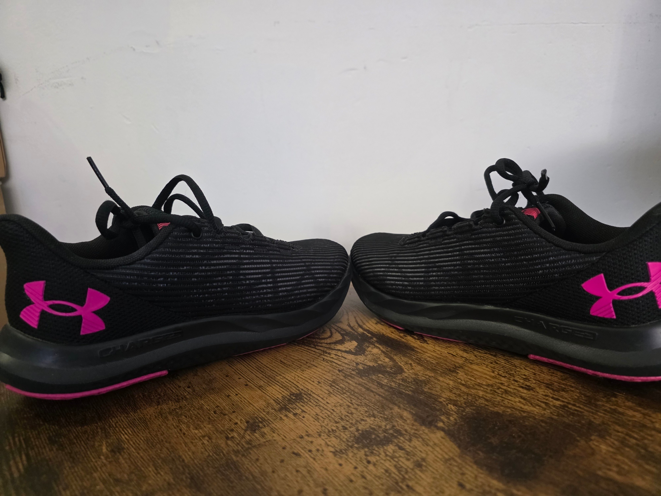 Under Armour Women’s Charged Sneakers – New, Size 6.5 - photo 4