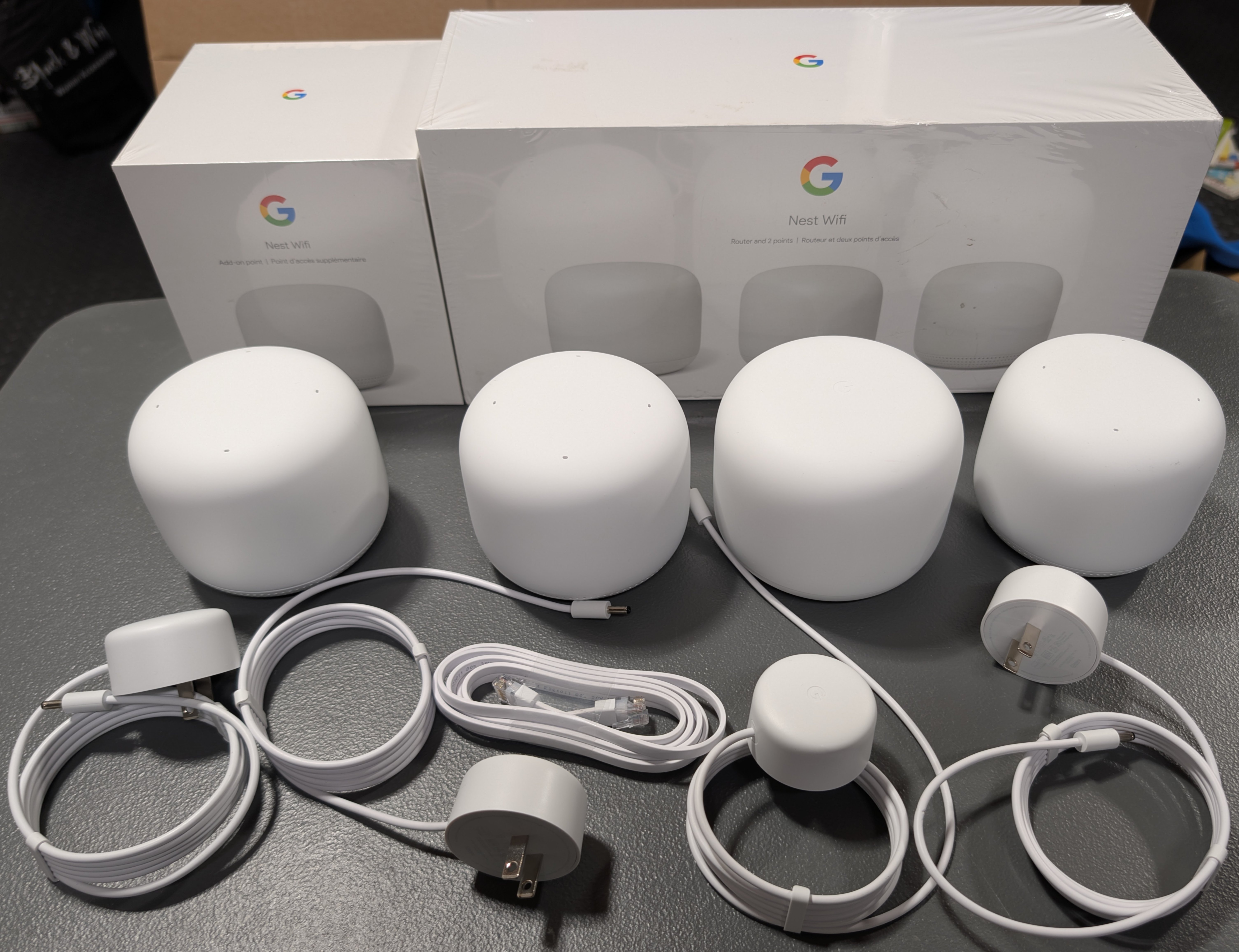 Google Nest Wifi Mesh System (1 Router + 3 Points)