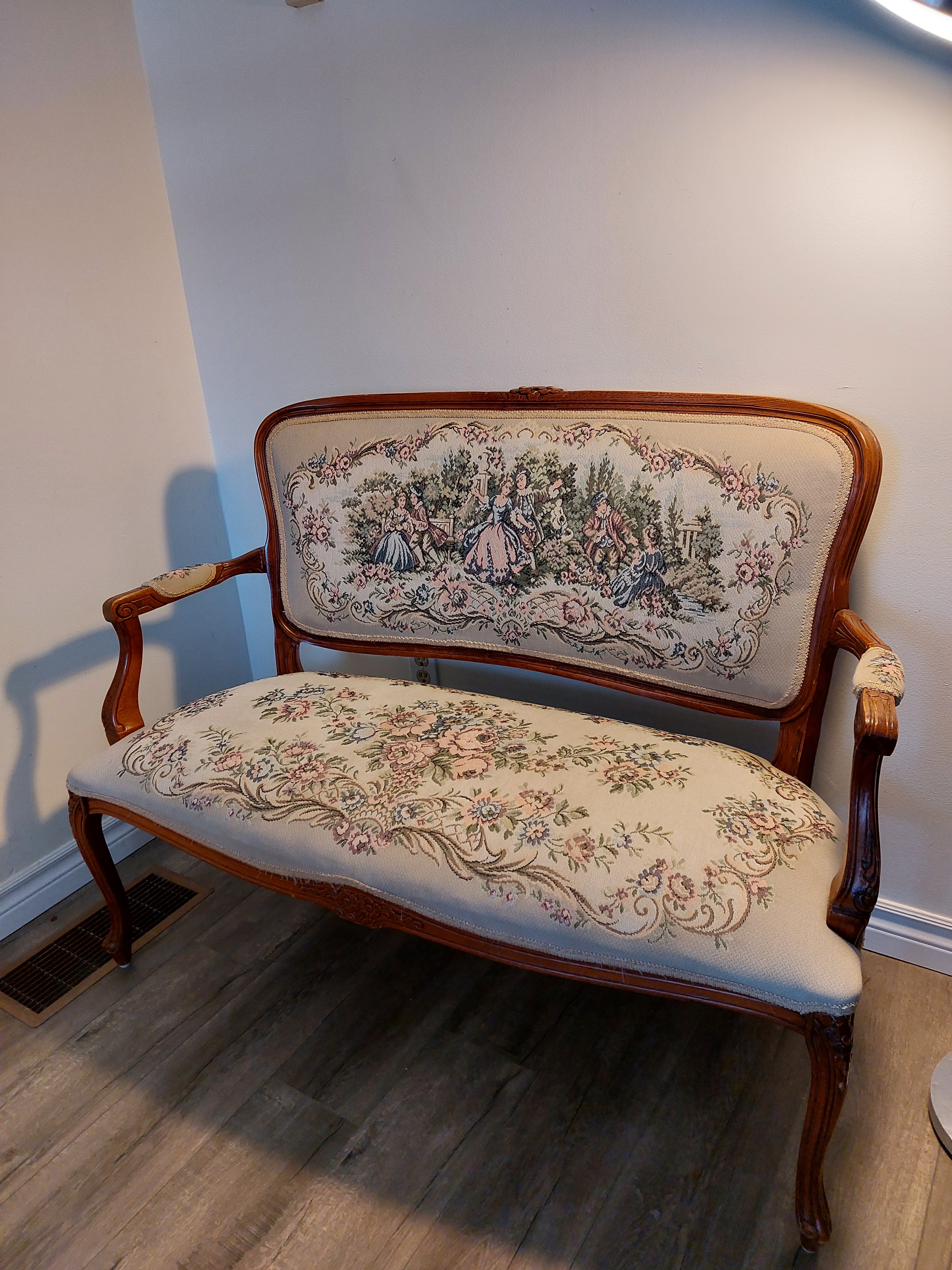 Vintage Louis XV style Upholstered Settee