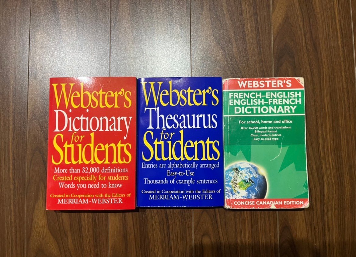 Webster’s Dictionary/Thesaurus + French-English Dictionary