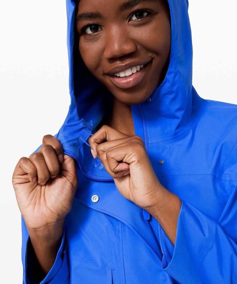 Lululemon Rain chaser Rain Jacket (Size 6) - photo 2