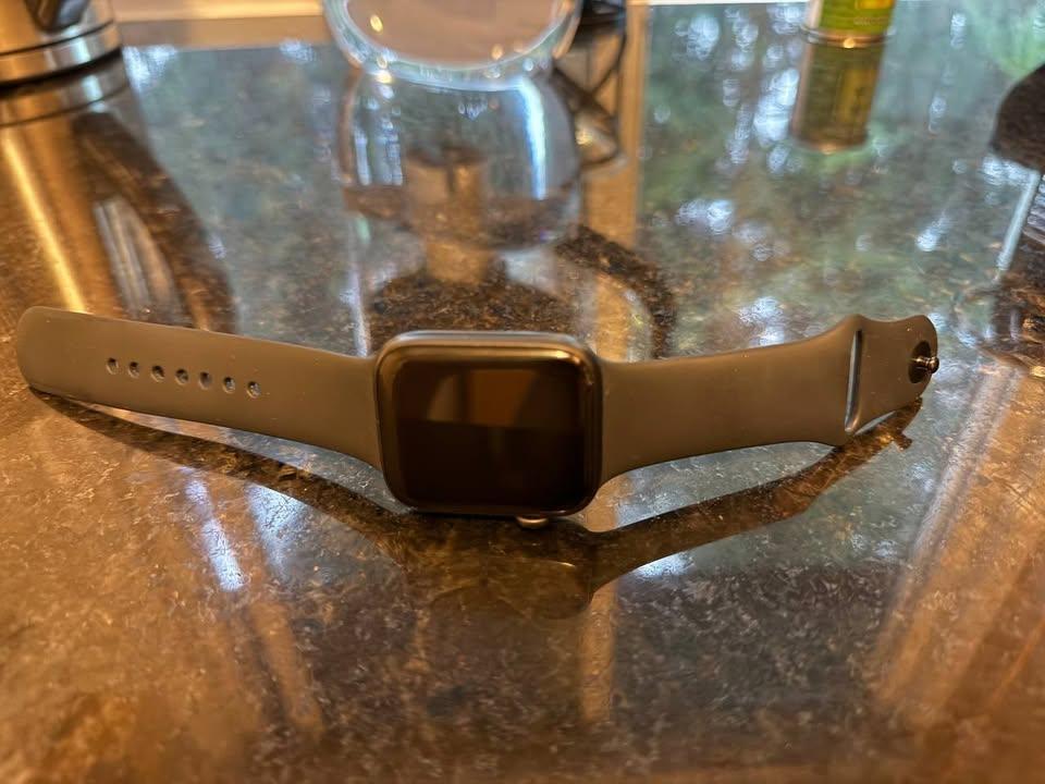Apple Watch 6 series, 44m - photo 2