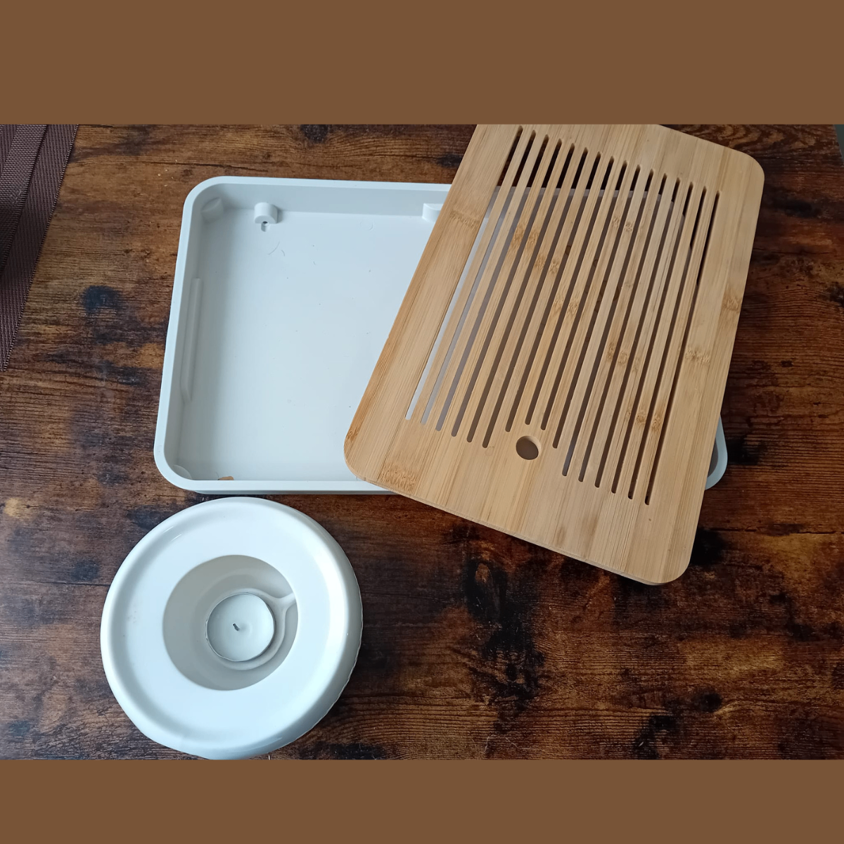 RETAIL PRICE $135-FULL Gongfu tea set with warmer,bamboo tray - photo 3