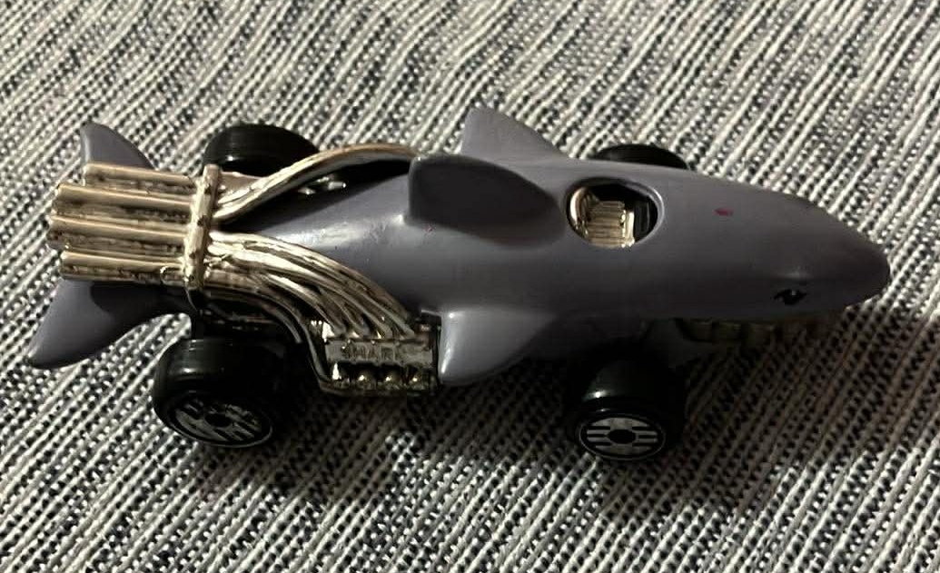 Mattel Hot Wheels Purple Shark Cruiser Sharkruiser - photo 2