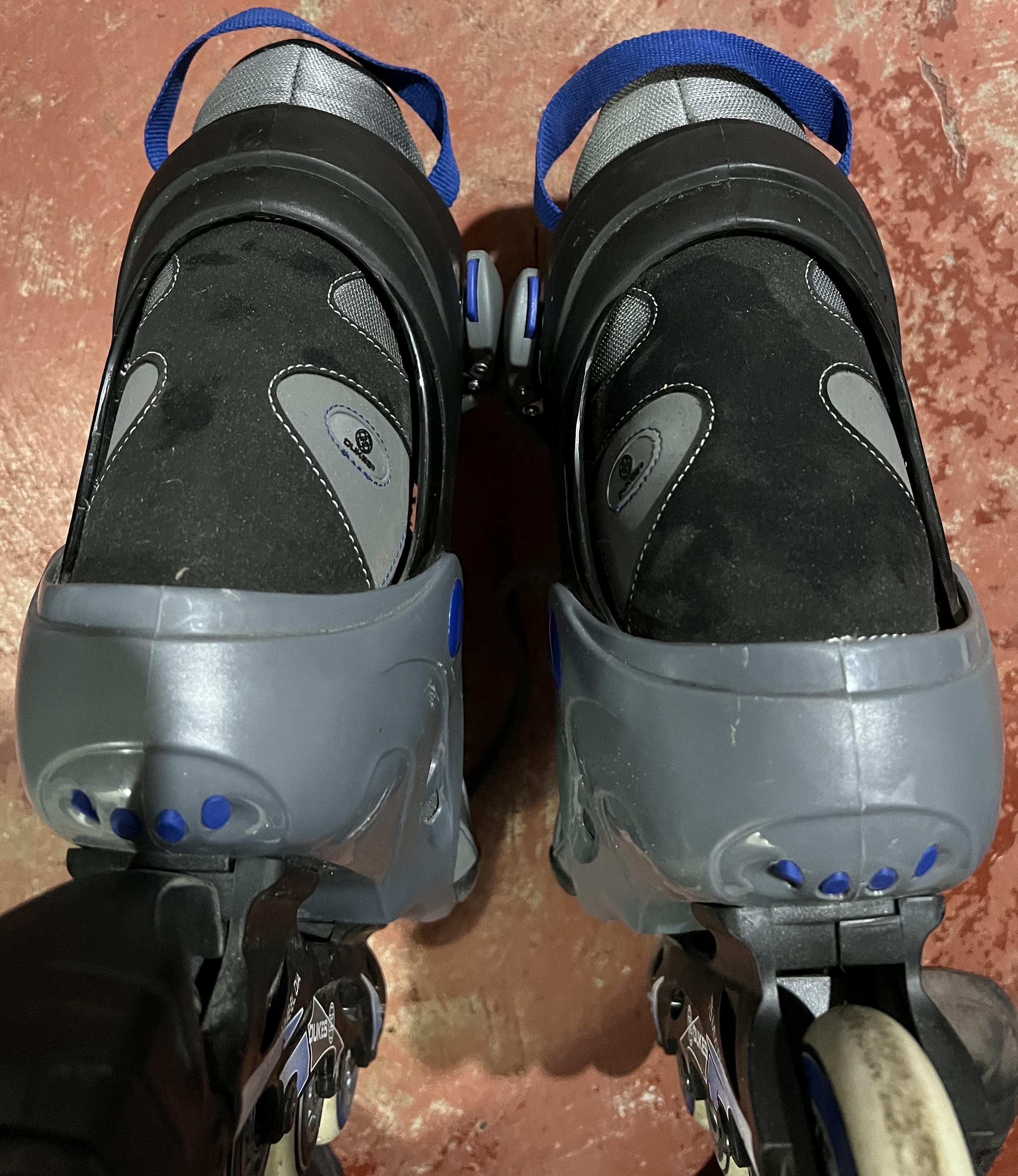 Dukes Rollerblades Size 9.5 / 10 - photo 4