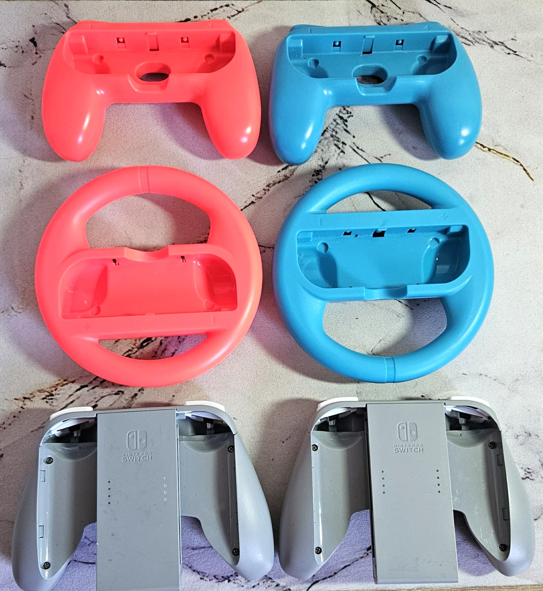 Nintendo Switch Accessories (Joy-Con Grips, Steering Wheel)