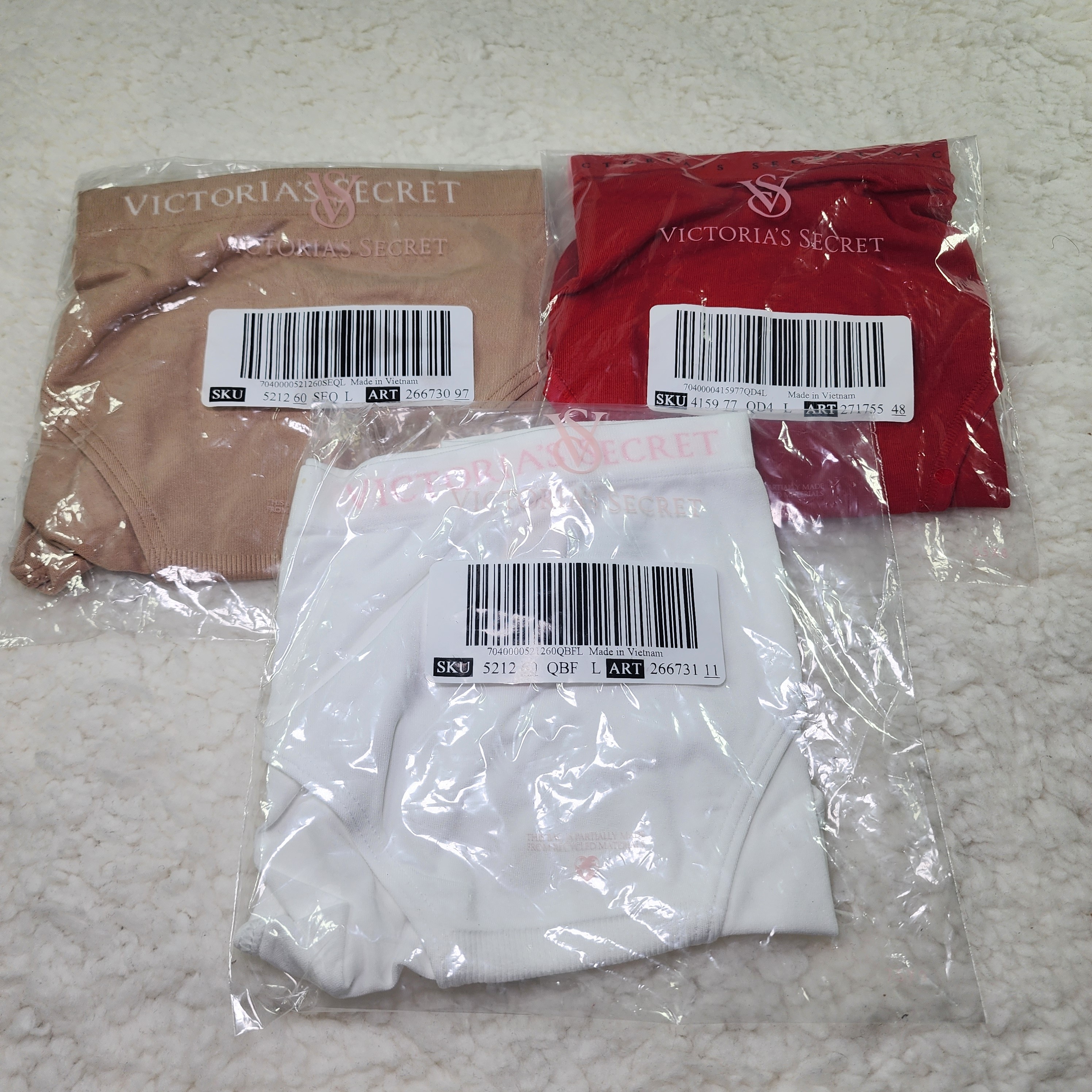 Lot of 3 Victoria's Secret Panties, Size L, NEW WITH TAGS - photo 3