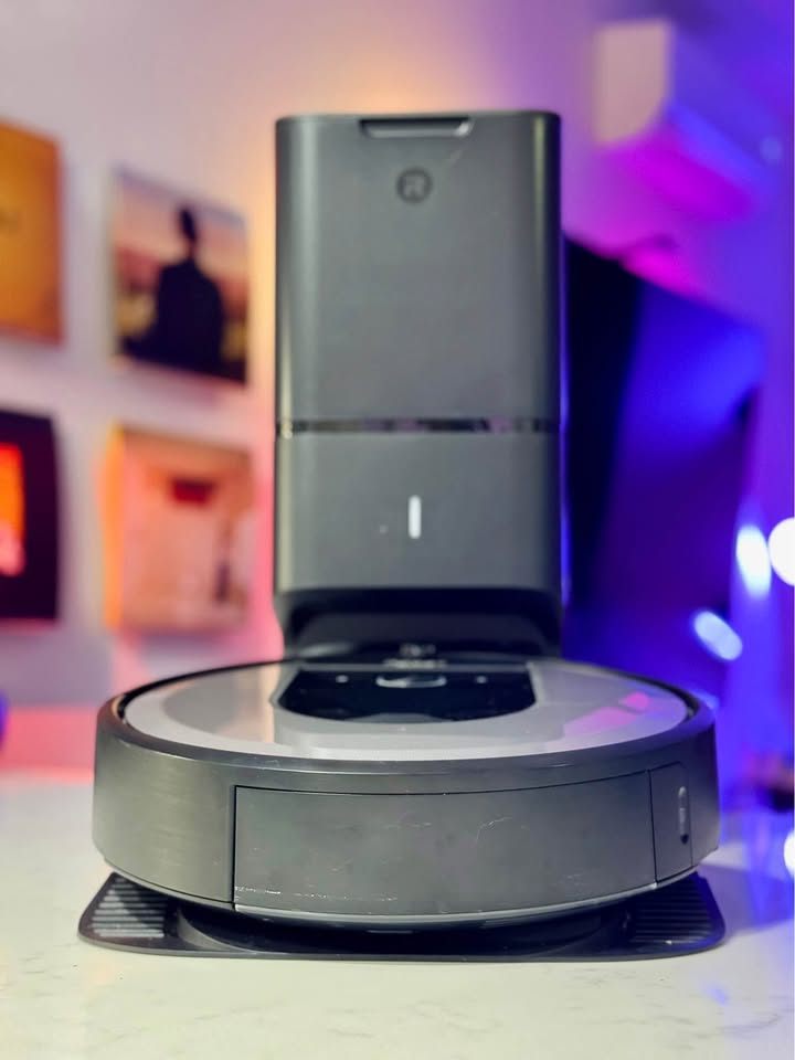 iRobot Roomba i6+ Vacuum. Like new! - photo 4