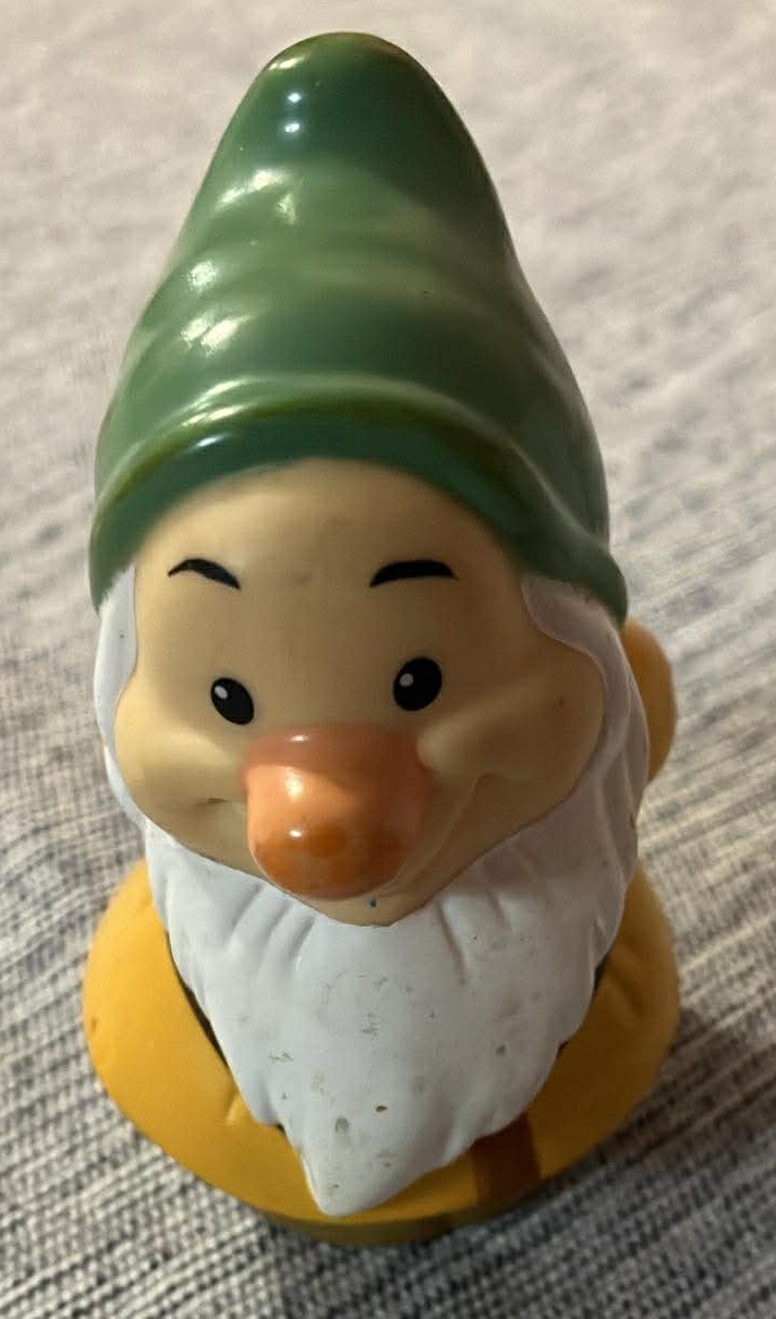 Little People Disney Snow White Bashful Dwarf