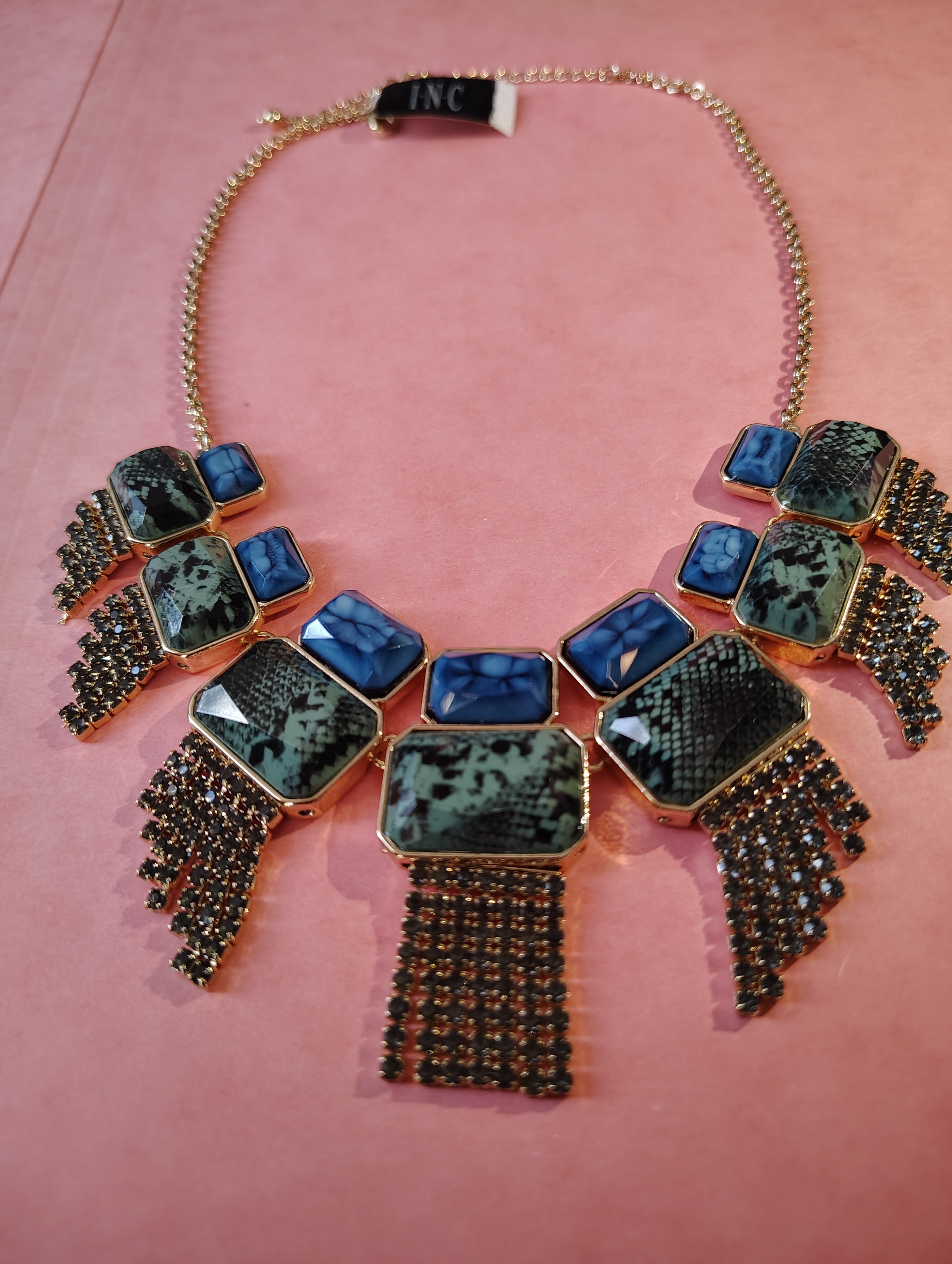NEW NECKLACE-INC (Macy's US price tag, Sale)