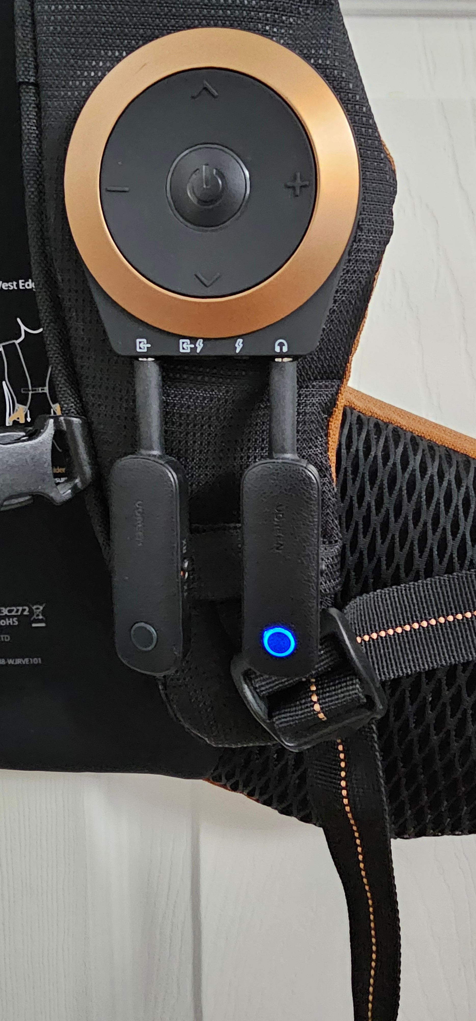 Woojer Edge Haptic vest with 2x BT 5.0 transmitter/receiver - photo 2