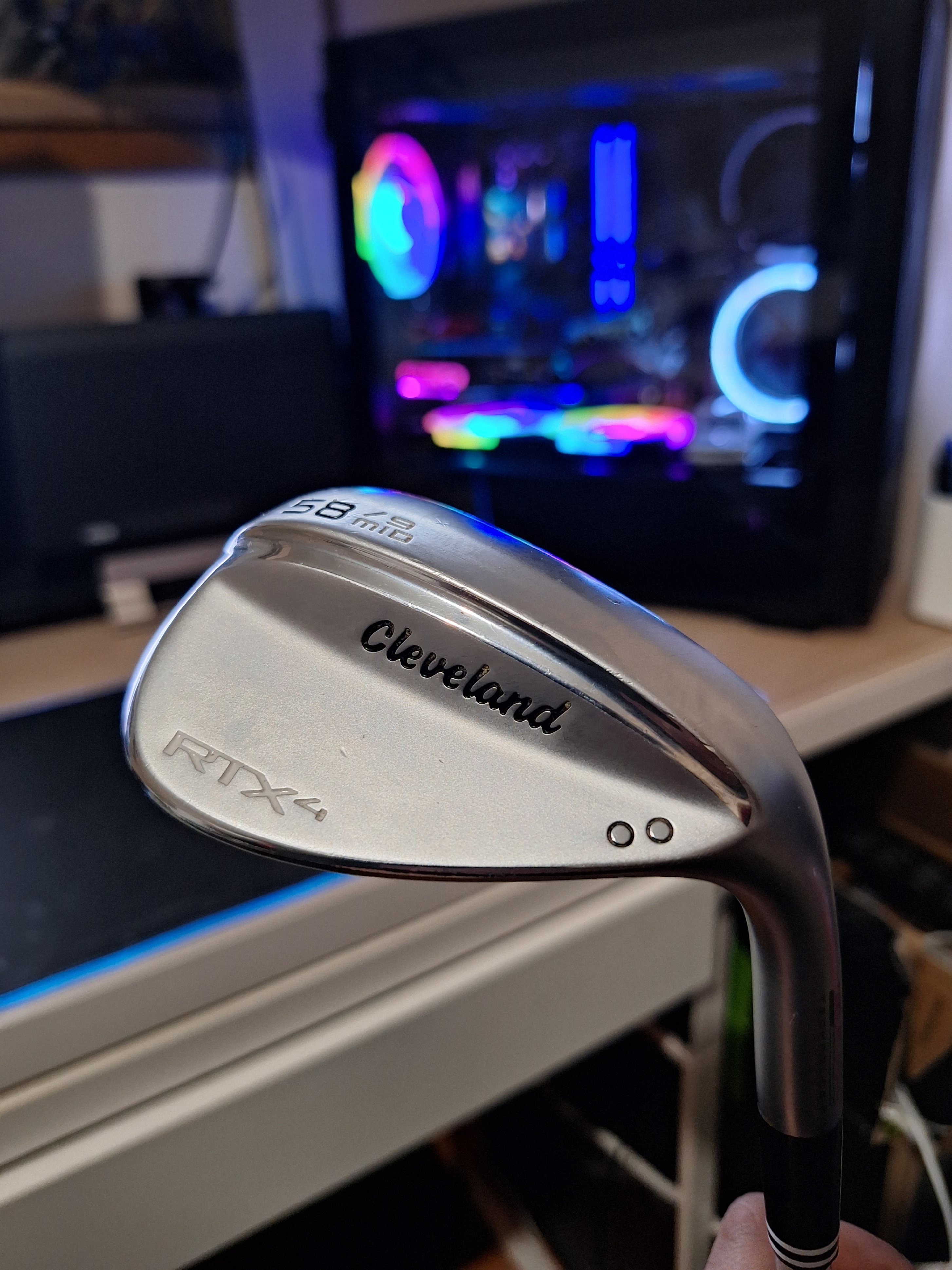 Cleaveland RTX4 Mid Bounce 58 wedge - photo 3