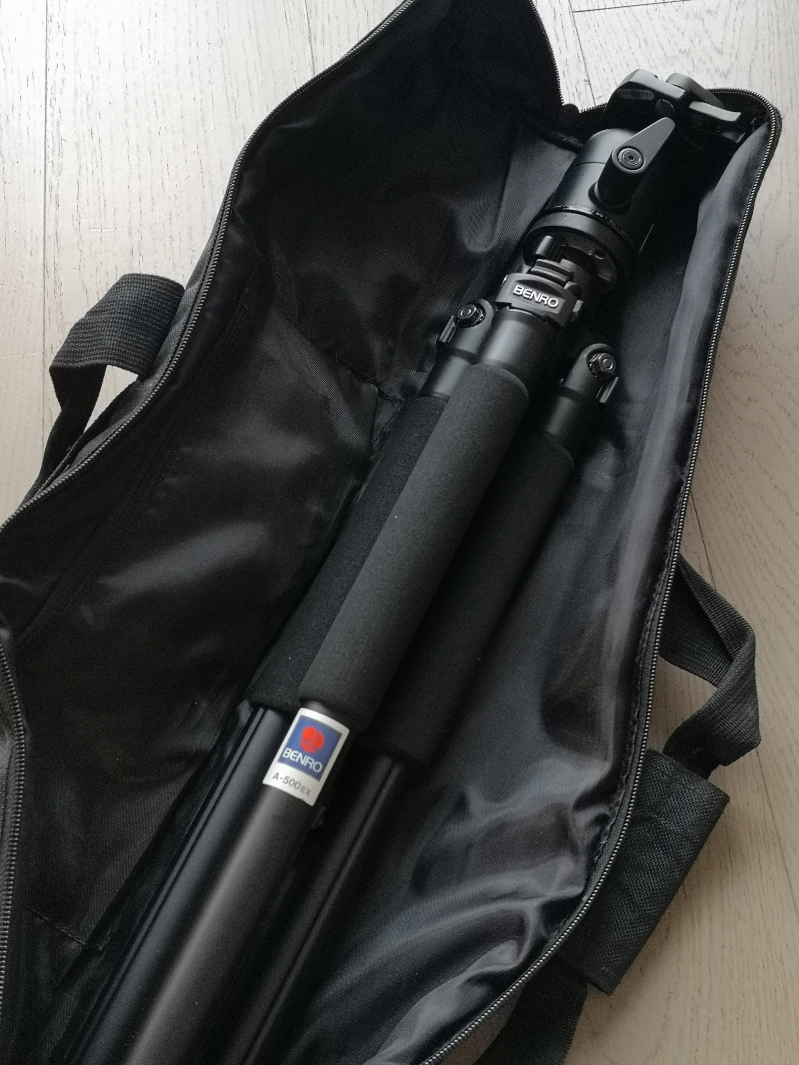 Benro A-500EX bh-2 ballhead Tripod with Bag
